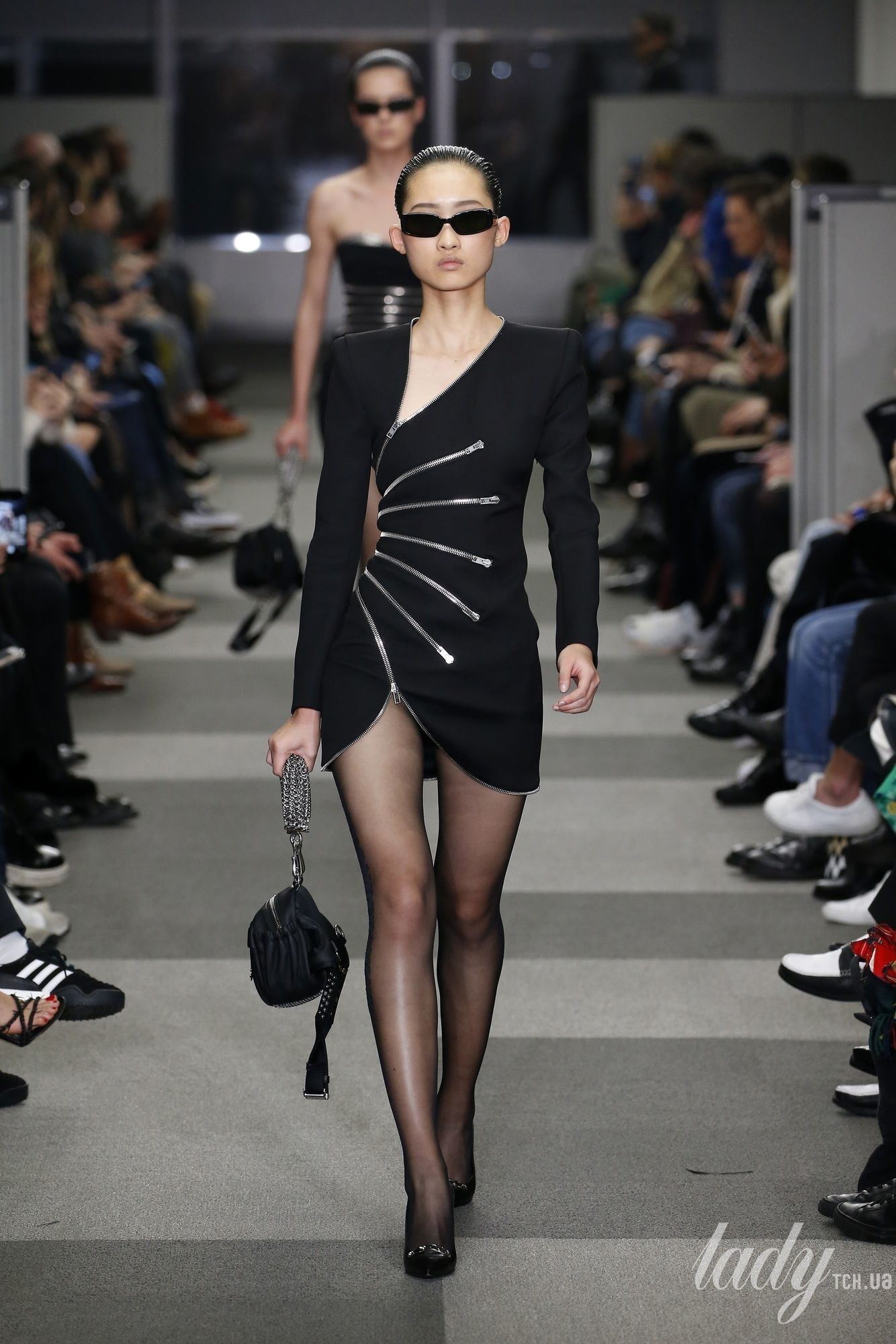 Коллекция Alexander Wang прет-а-порте сезона осень-зима 2018-2019_3