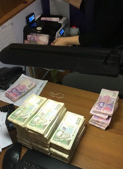 нелегали