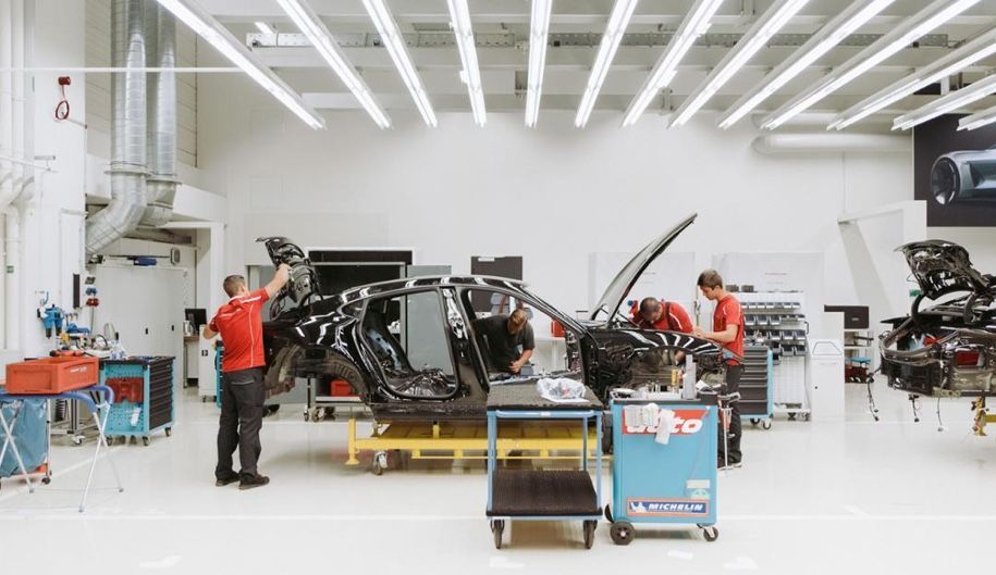 Porsche Mission E