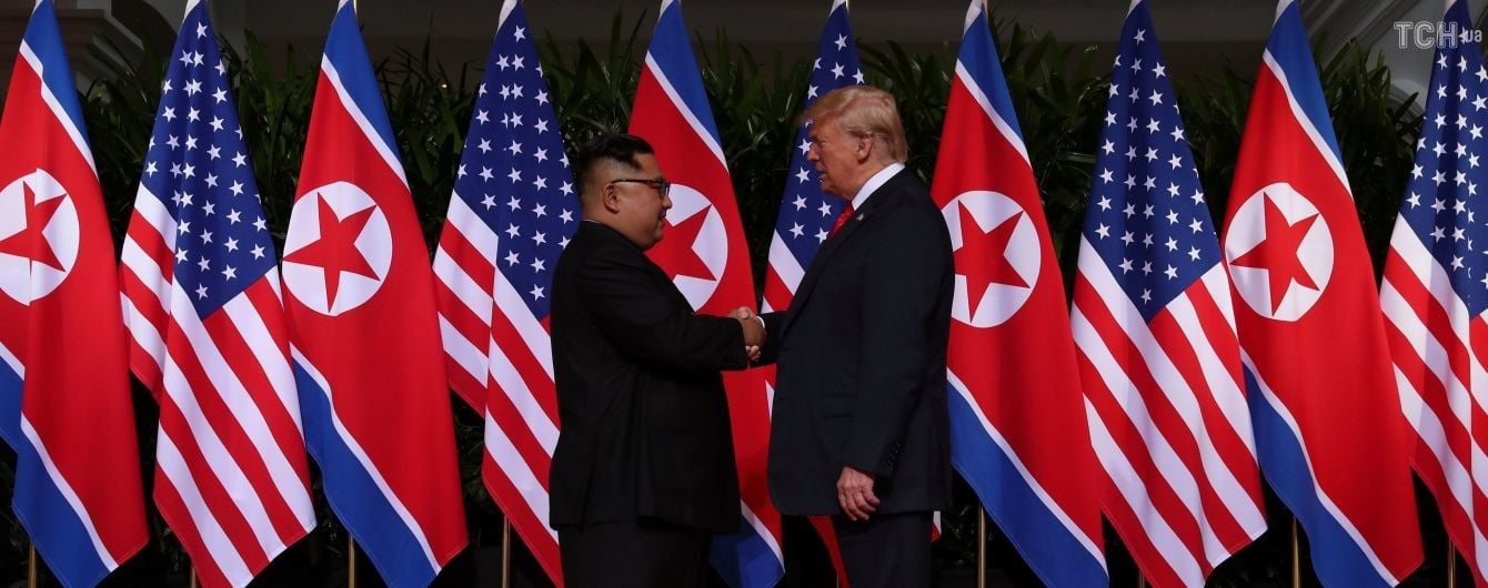 Ким Чен Ын и Трамп впервые встретились в Сингапуре