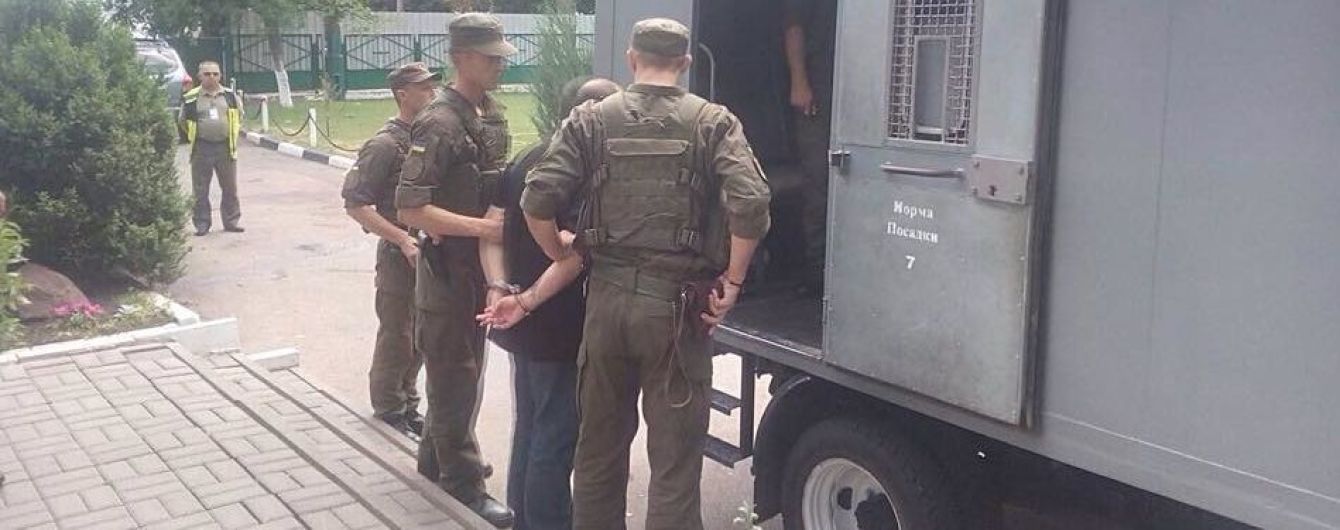 Україна видала Франції турецького громадянина, який відправив до Європи тонни кокаїну