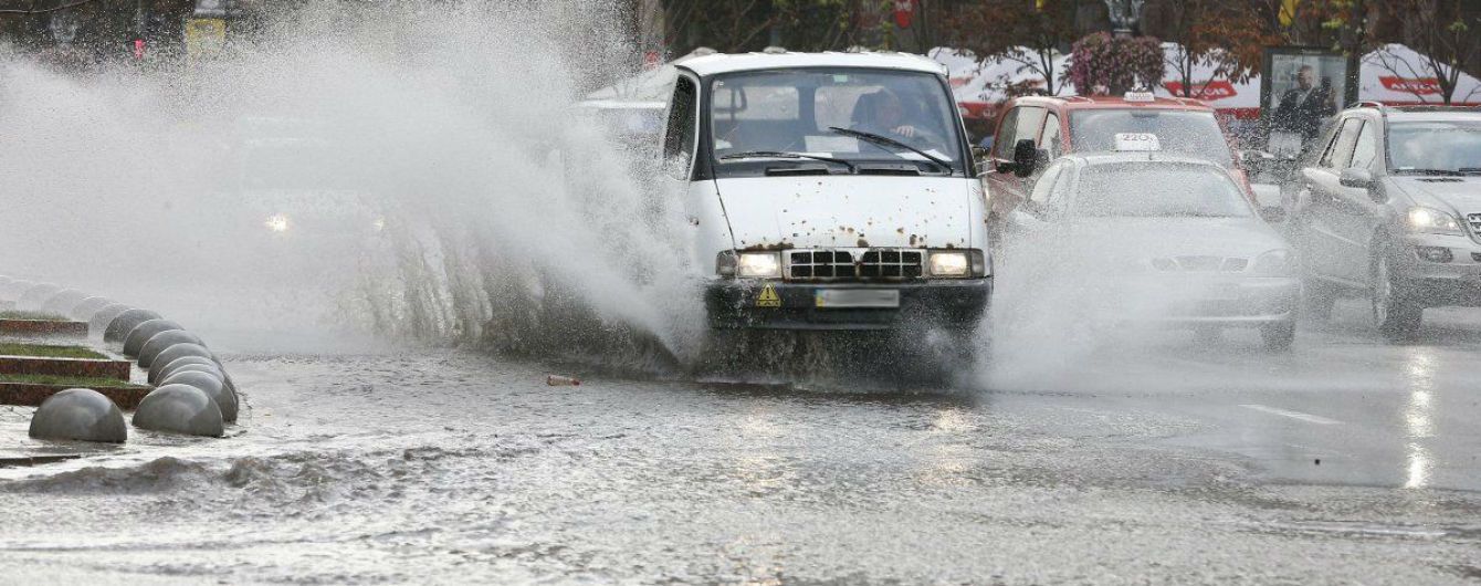 Негода залишила без світла майже 300 населених пунктів