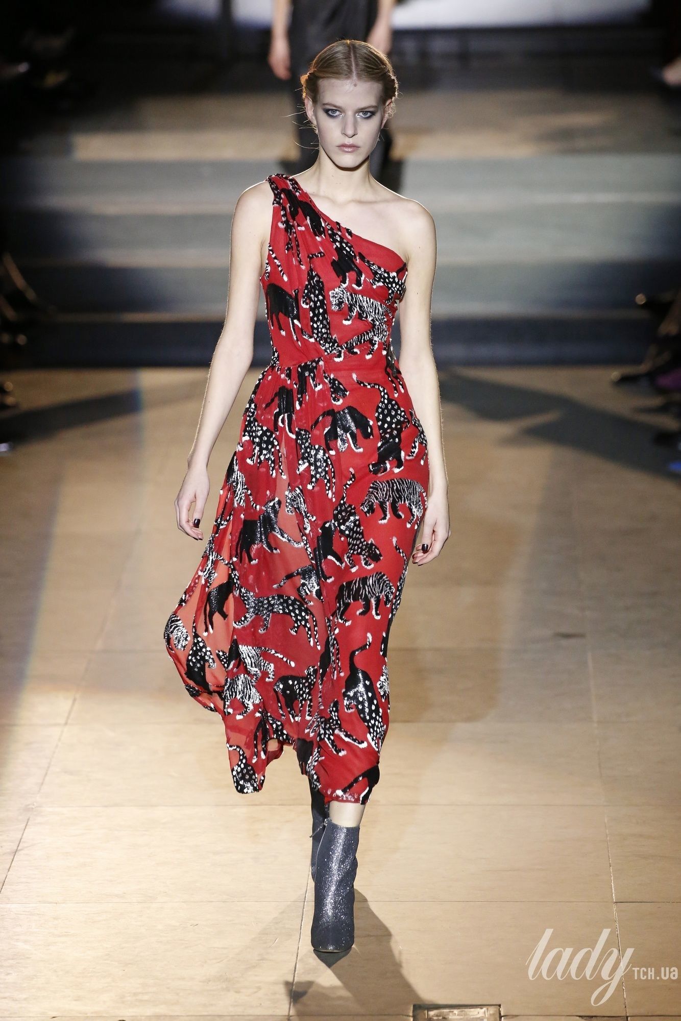 Коллекция Carolina Herrera прет-а-порте сезона осень-зима 2018-2019_12