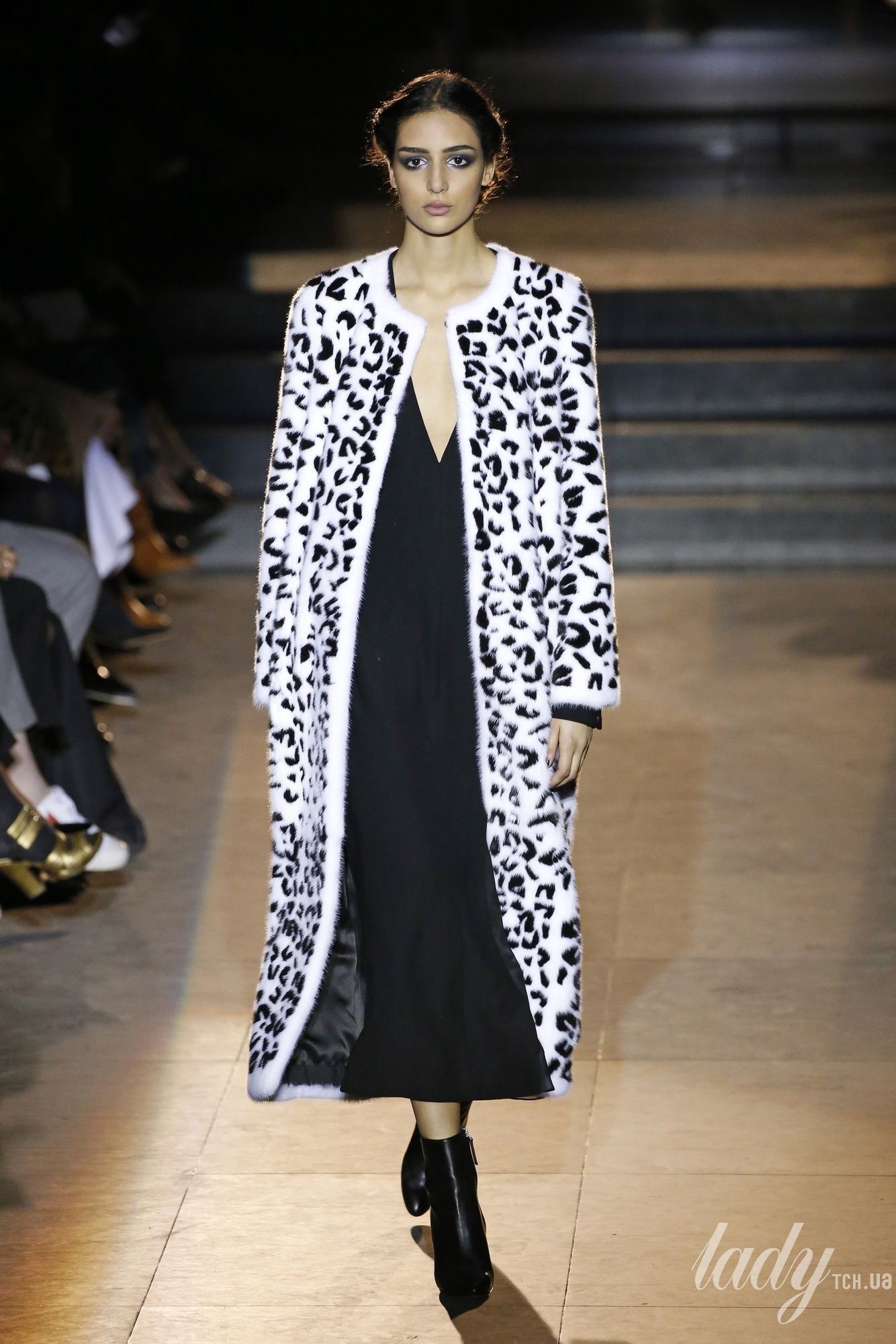 Коллекция Carolina Herrera прет-а-порте сезона осень-зима 2018-2019_8