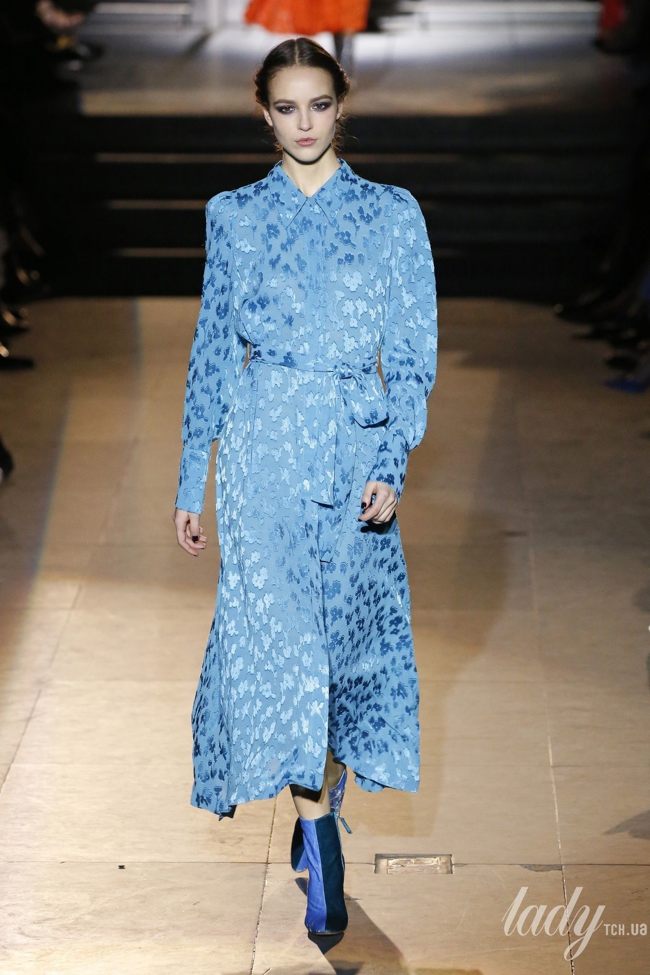 Коллекция Carolina Herrera прет-а-порте сезона осень-зима 2018-2019_6