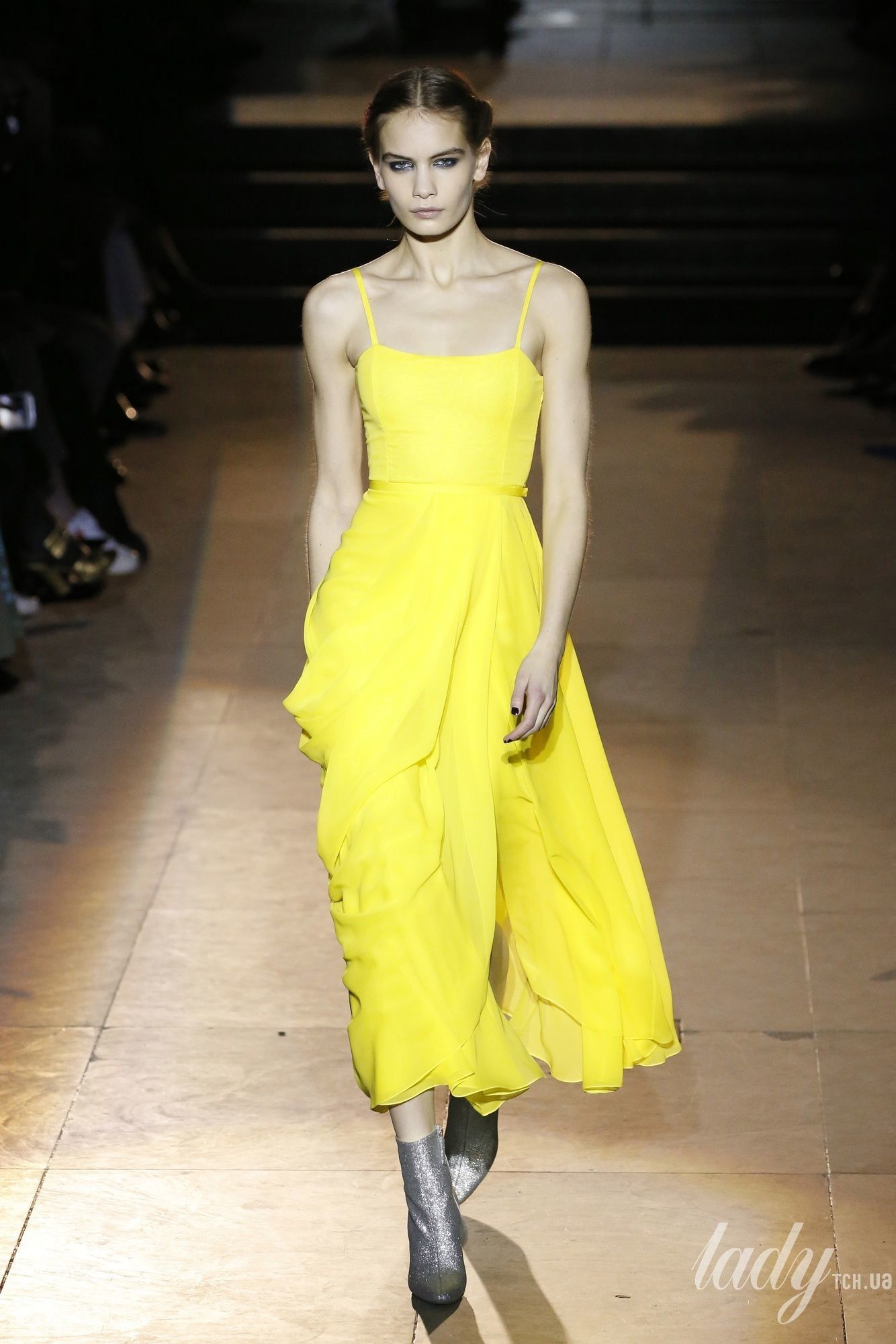 Коллекция Carolina Herrera прет-а-порте сезона осень-зима 2018-2019_10
