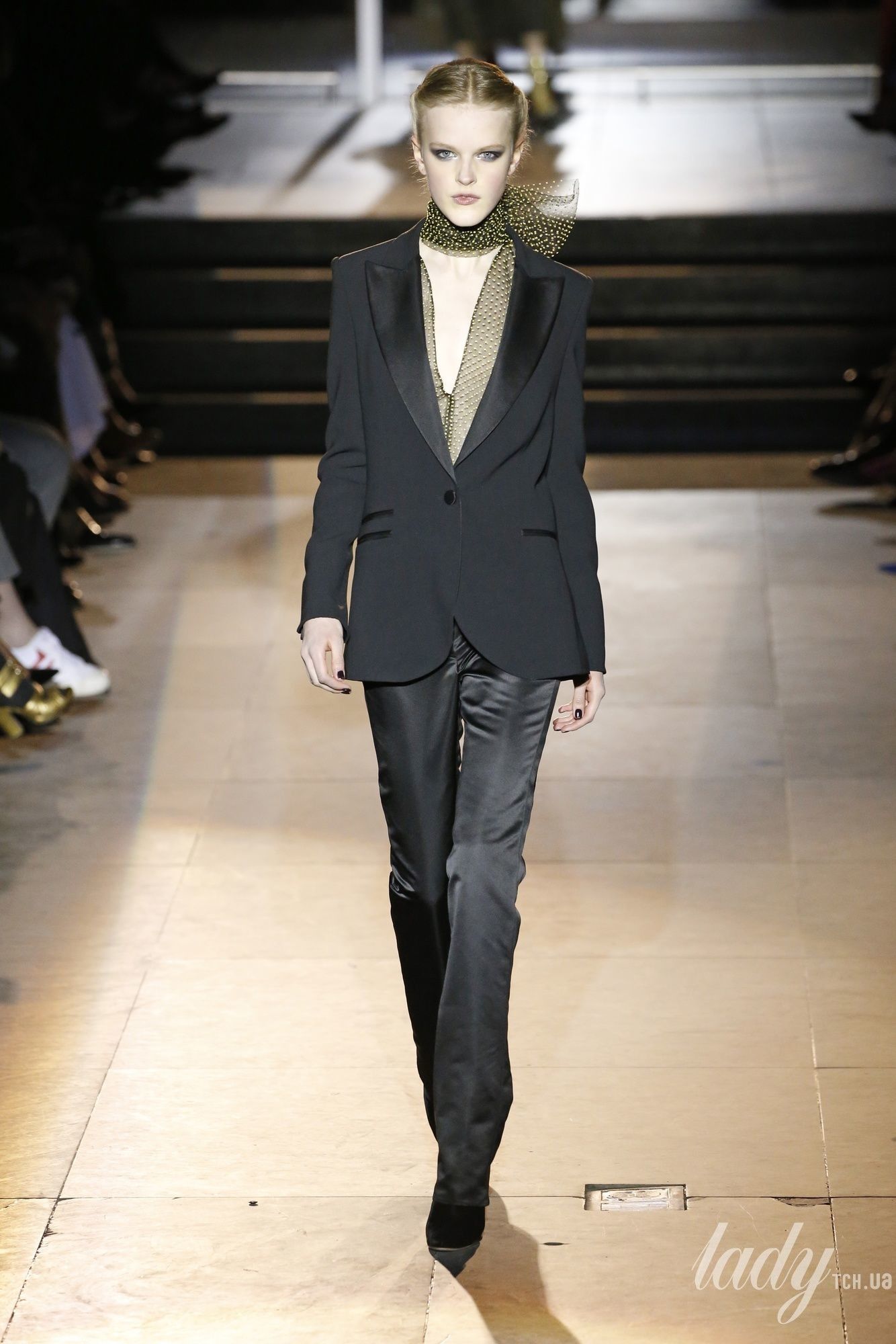 Коллекция Carolina Herrera прет-а-порте сезона осень-зима 2018-2019_28