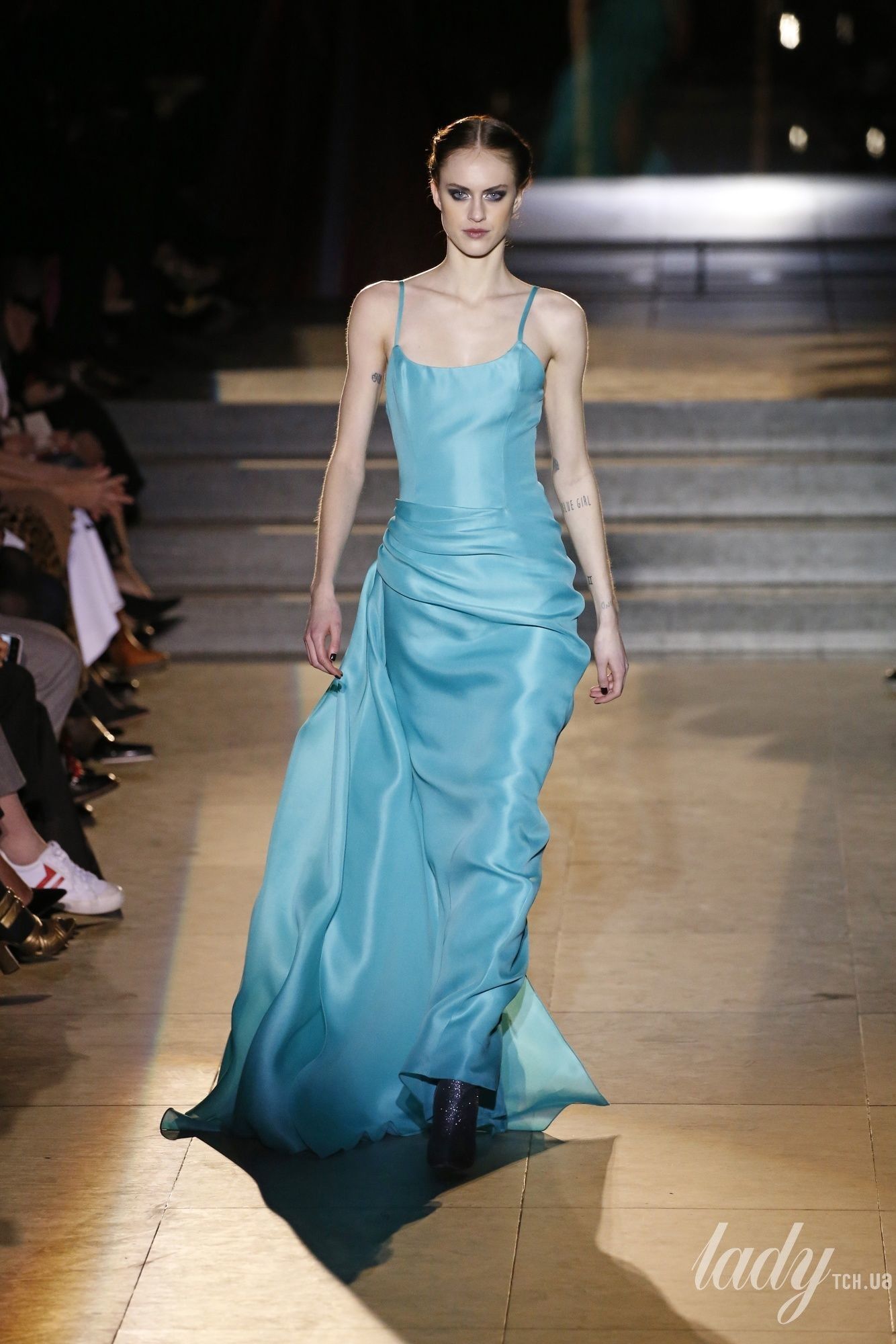 Коллекция Carolina Herrera прет-а-порте сезона осень-зима 2018-2019_34