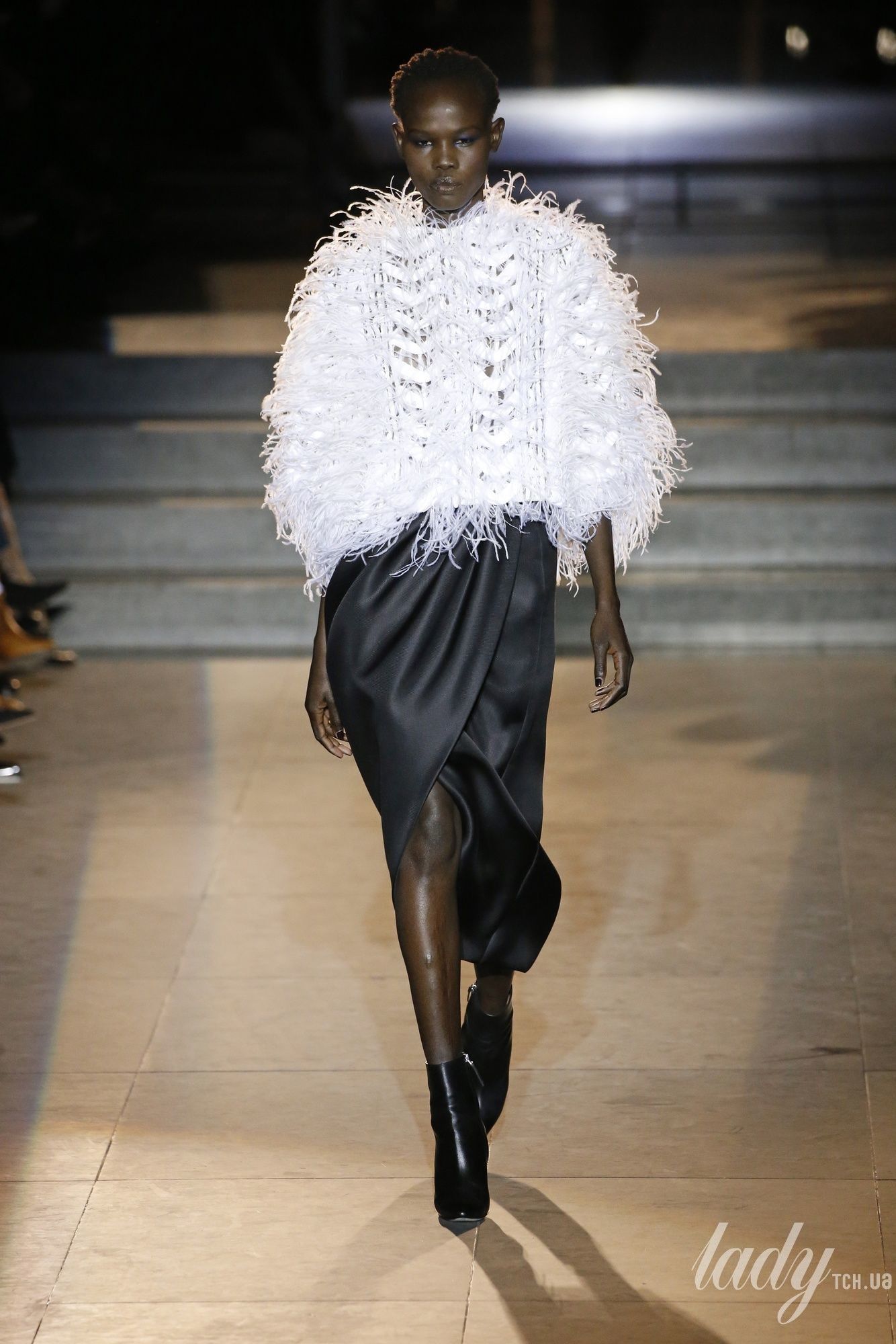 Коллекция Carolina Herrera прет-а-порте сезона осень-зима 2018-2019_14