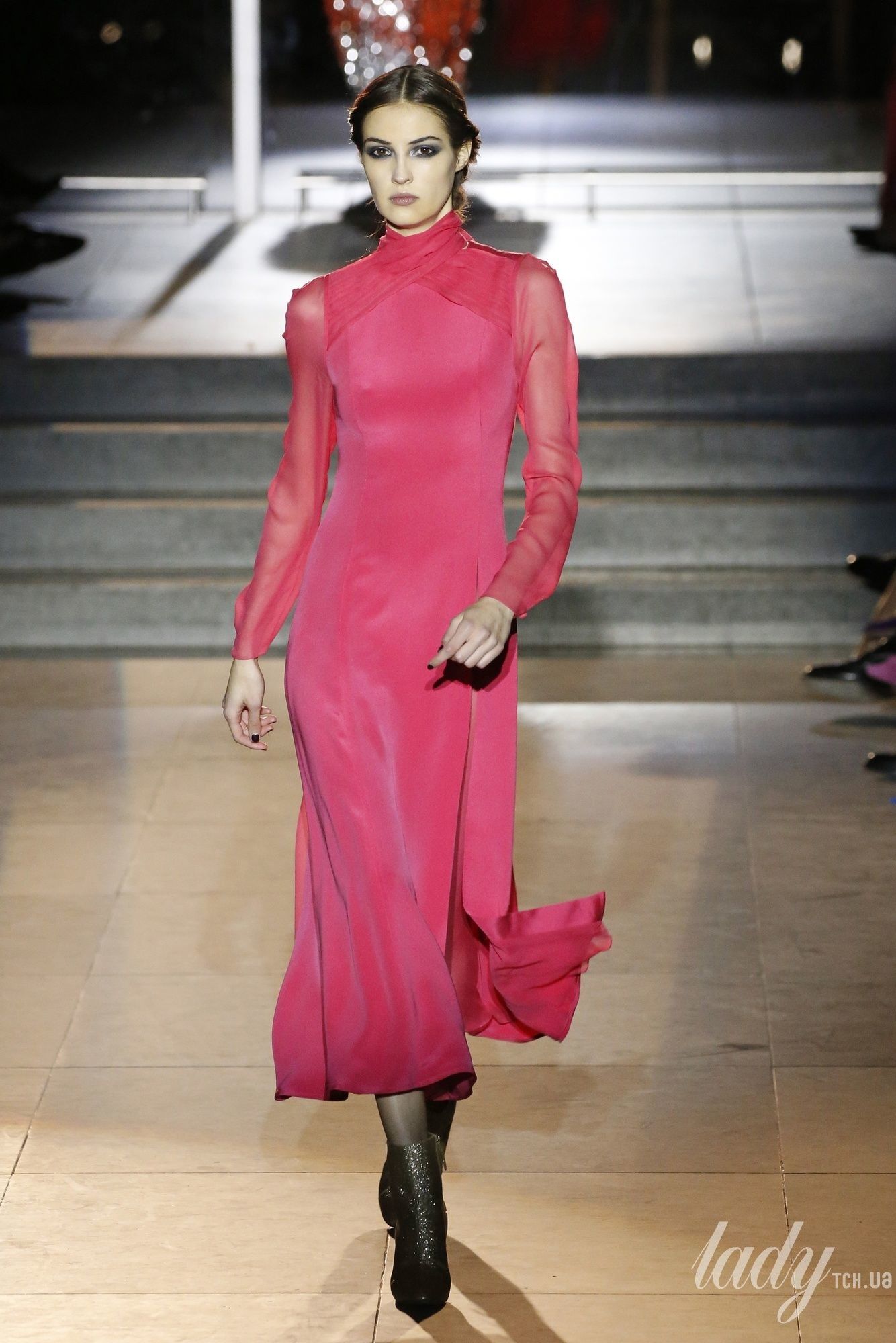 Коллекция Carolina Herrera прет-а-порте сезона осень-зима 2018-2019_24