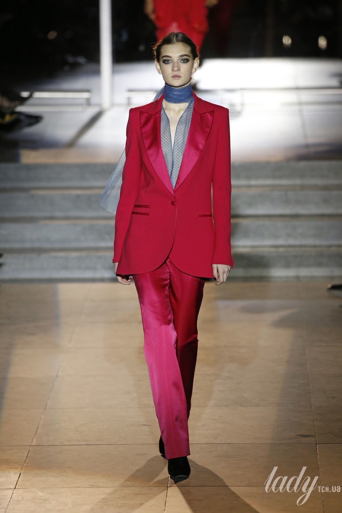 Коллекция Carolina Herrera прет-а-порте сезона осень-зима 2018-2019_30