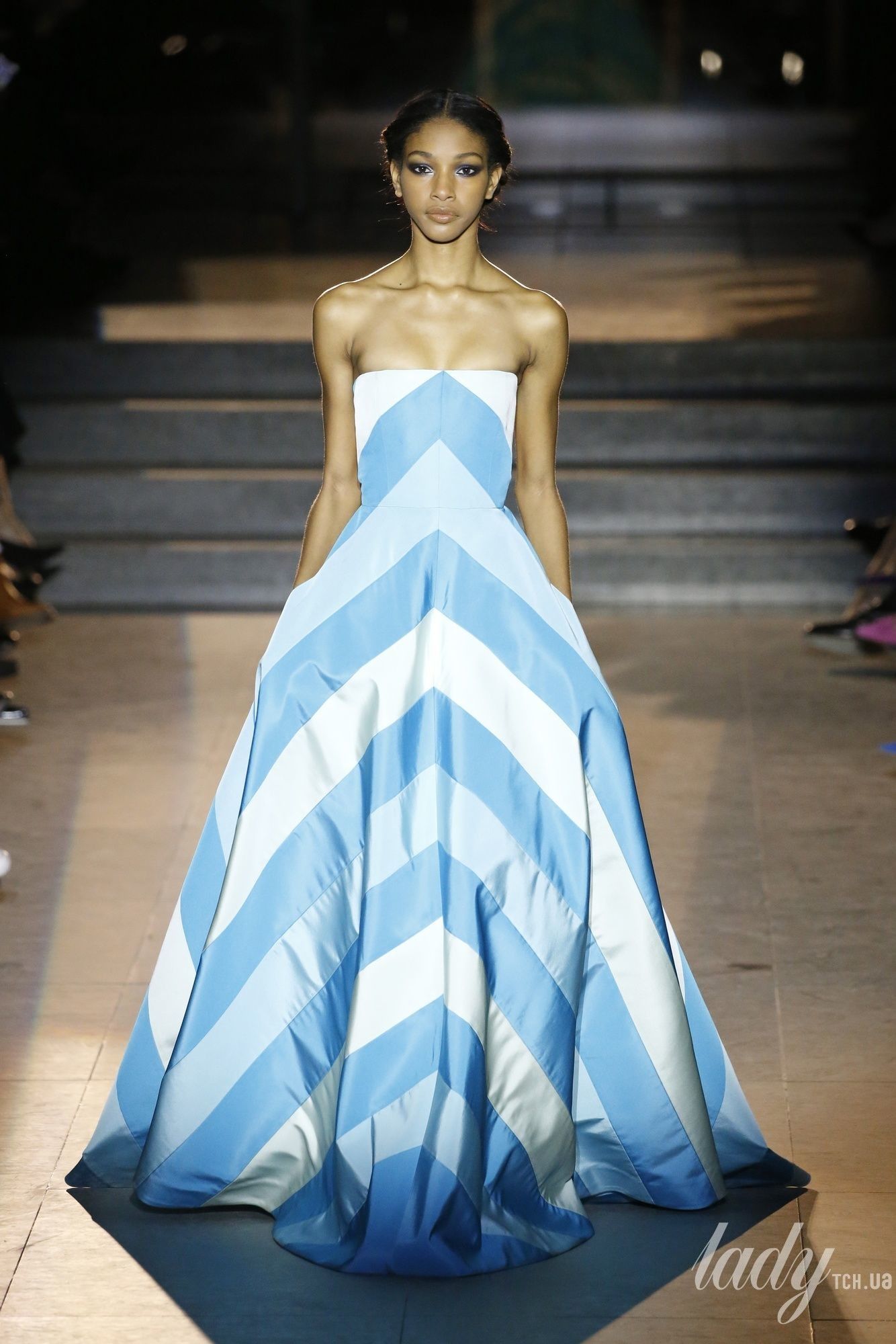 Коллекция Carolina Herrera прет-а-порте сезона осень-зима 2018-2019_38