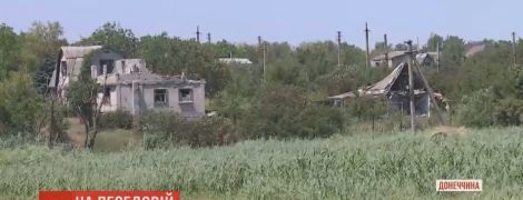 "Я дикий стал": в Водяном мирные жители показали, как прячутся от "фашистов"