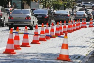 У КМДА розкрили особливості і умови роботи нових паркувальних інспекторів