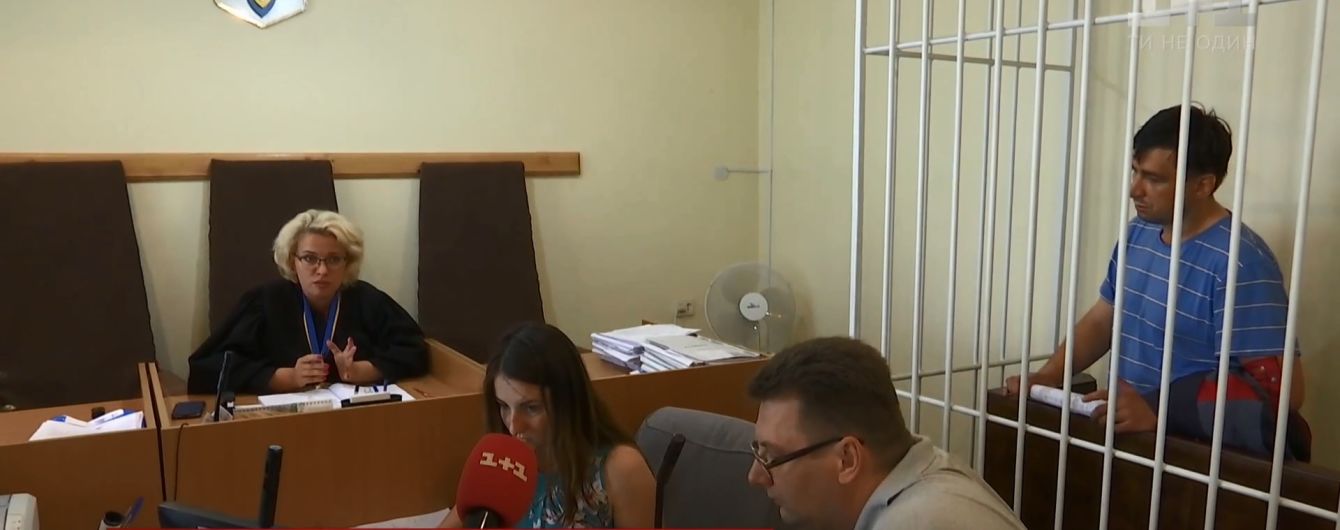Адвокат відмовився захищати власника "Волги", вибух біля котрої скалічив чотирьох дітей у Києві