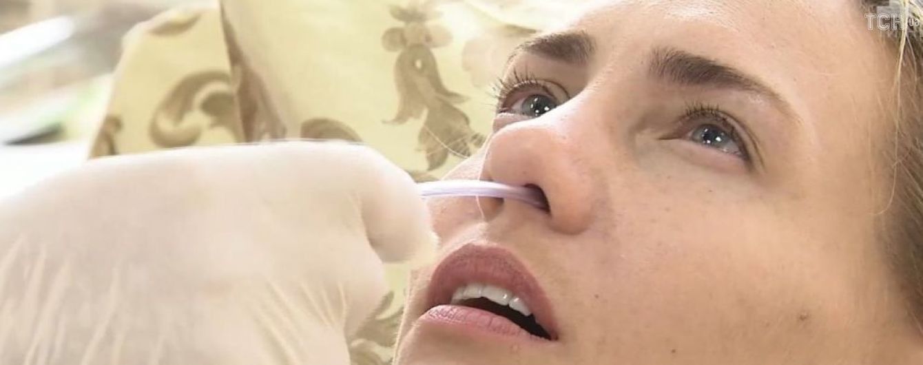Катування Сенцова їжею. Журналістка ТСН випробувала на собі примусове годування