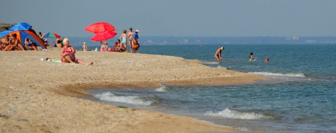 В Бердянске утонул дедушка, его 7-летнего внука ищут в море
