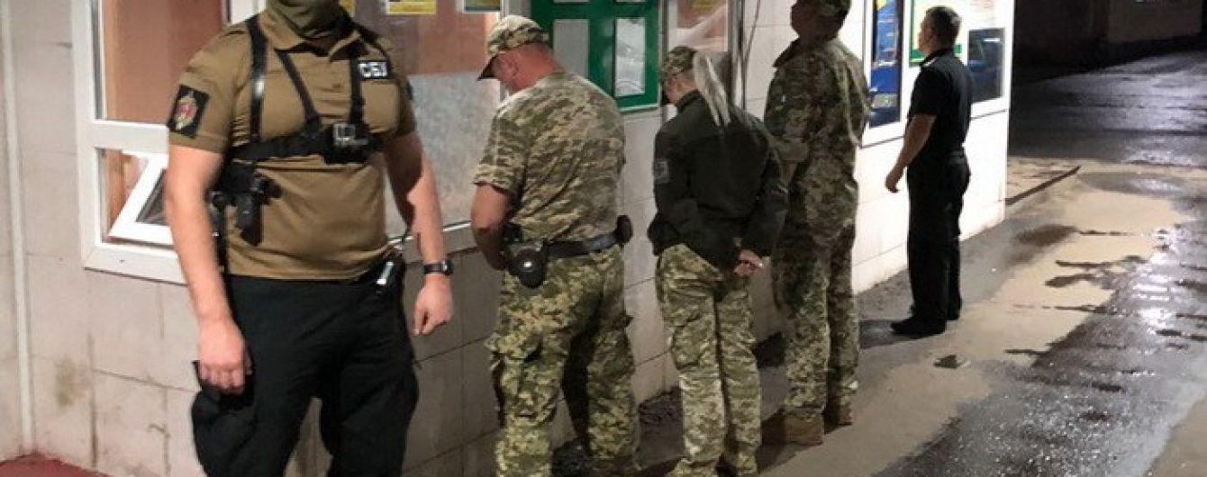 СБУ накрила цілий митний пункт на Буковині, де хабарі поставили на потік