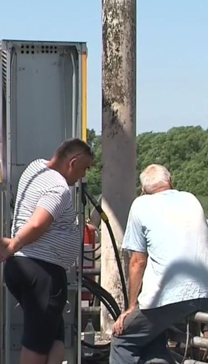 На Житомирській трасі під Києвом спалахнула пожежа на АЗС