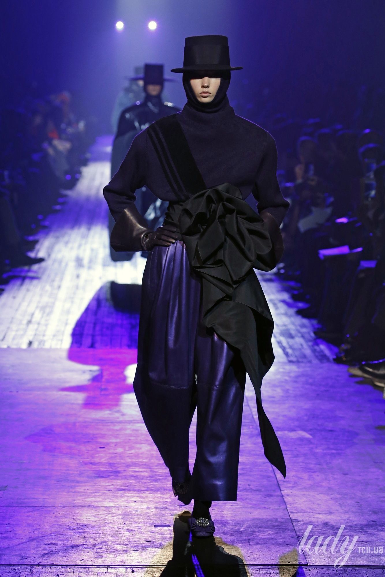 Коллекция Marc Jacobs прет-а-порте сезона осень-зима 2018-2019_13
