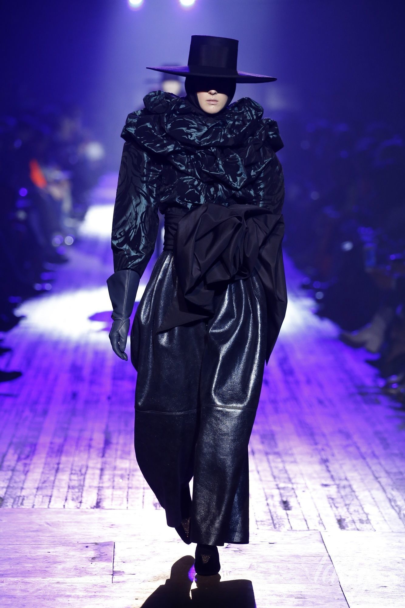 Коллекция Marc Jacobs прет-а-порте сезона осень-зима 2018-2019_49