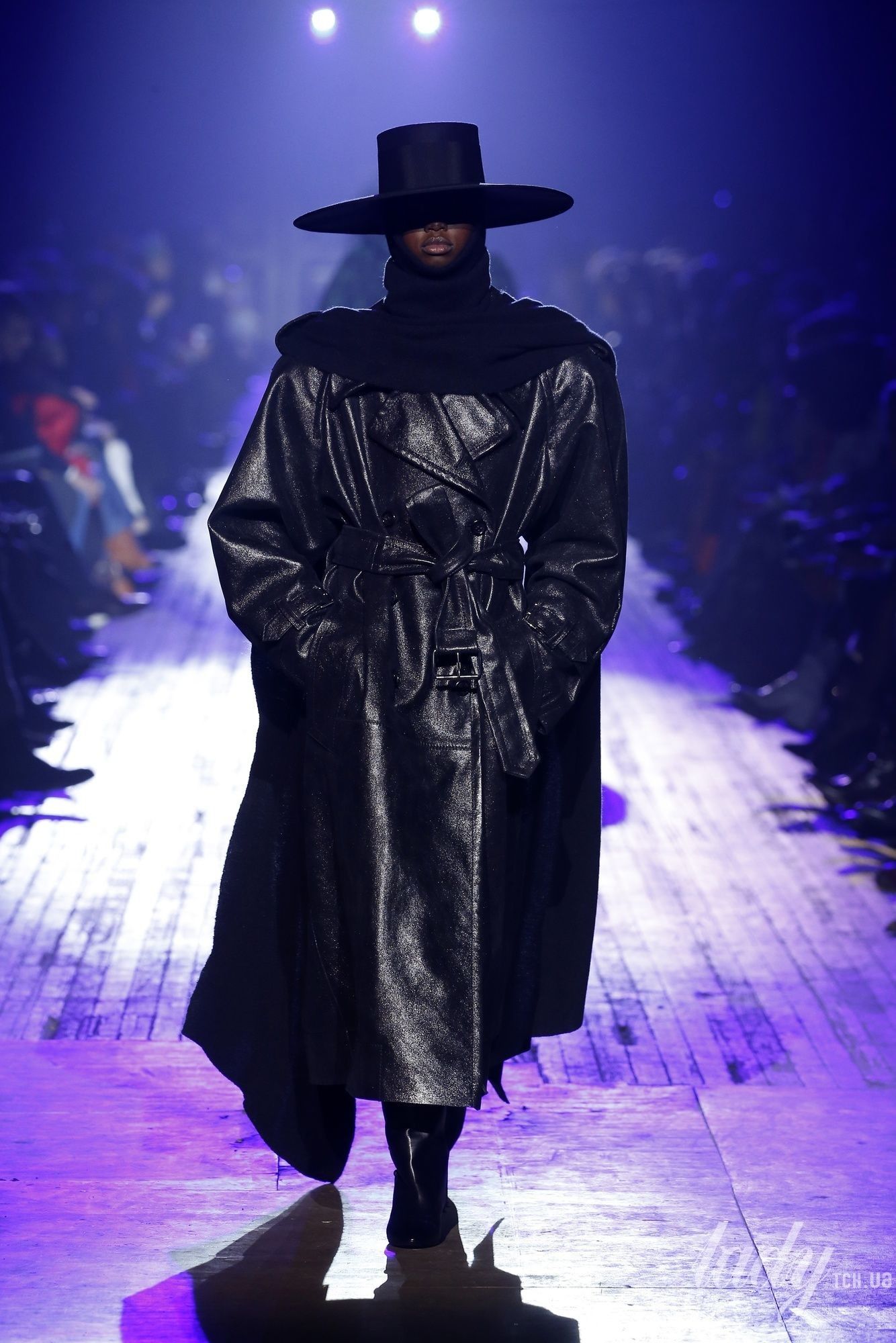Коллекция Marc Jacobs прет-а-порте сезона осень-зима 2018-2019_47