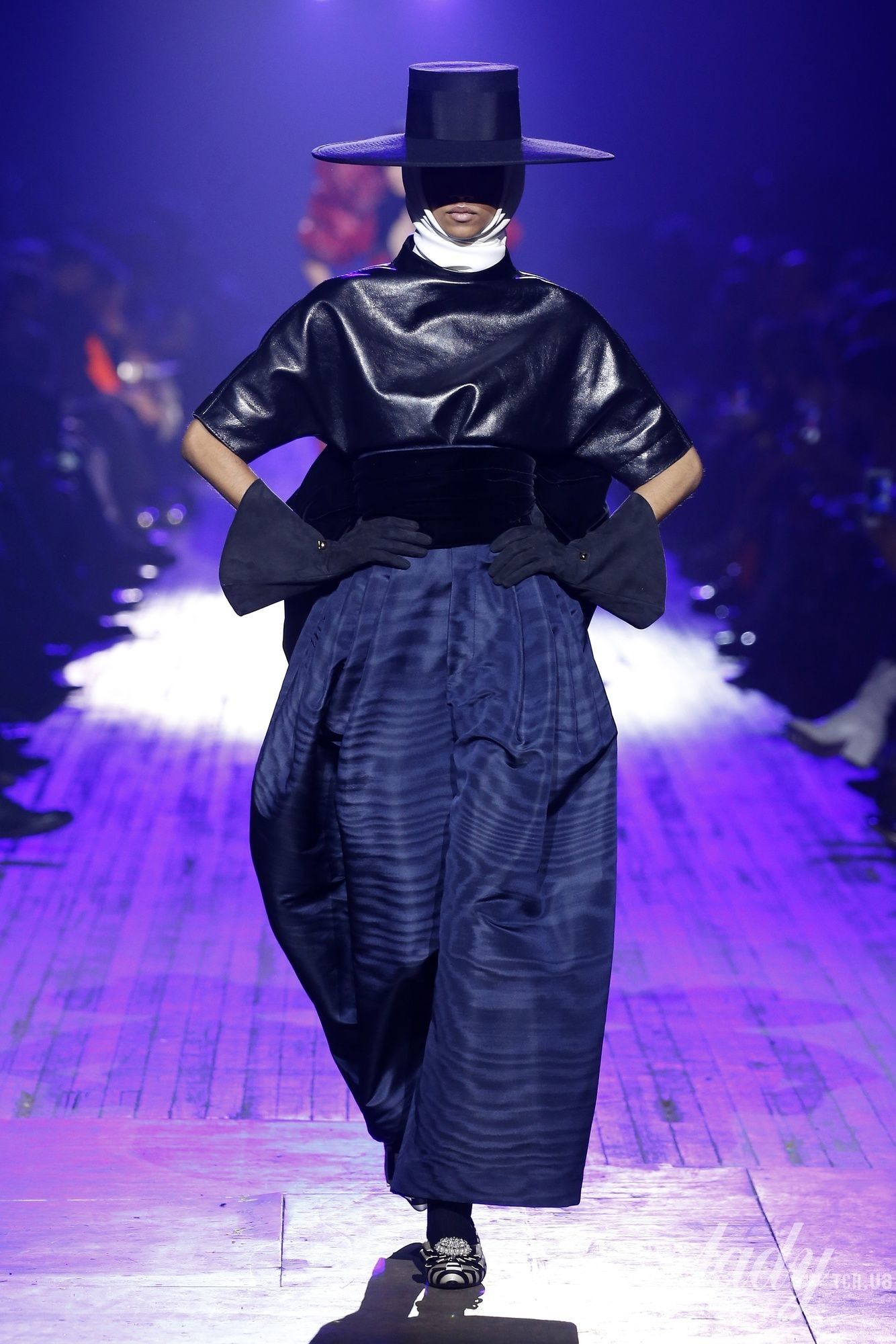 Коллекция Marc Jacobs прет-а-порте сезона осень-зима 2018-2019_53