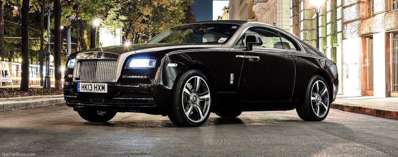 Свекровь начальницы таможенного пункта стала обладательницей элитного Rolls-Royce