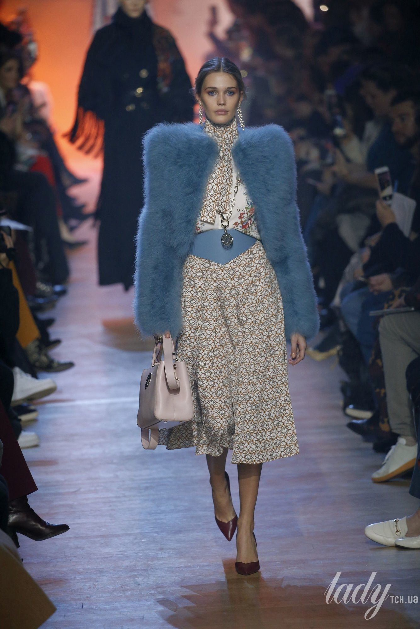 Коллекция Elie Saab прет-а-порте сезона осень-зима 2018-2019_7