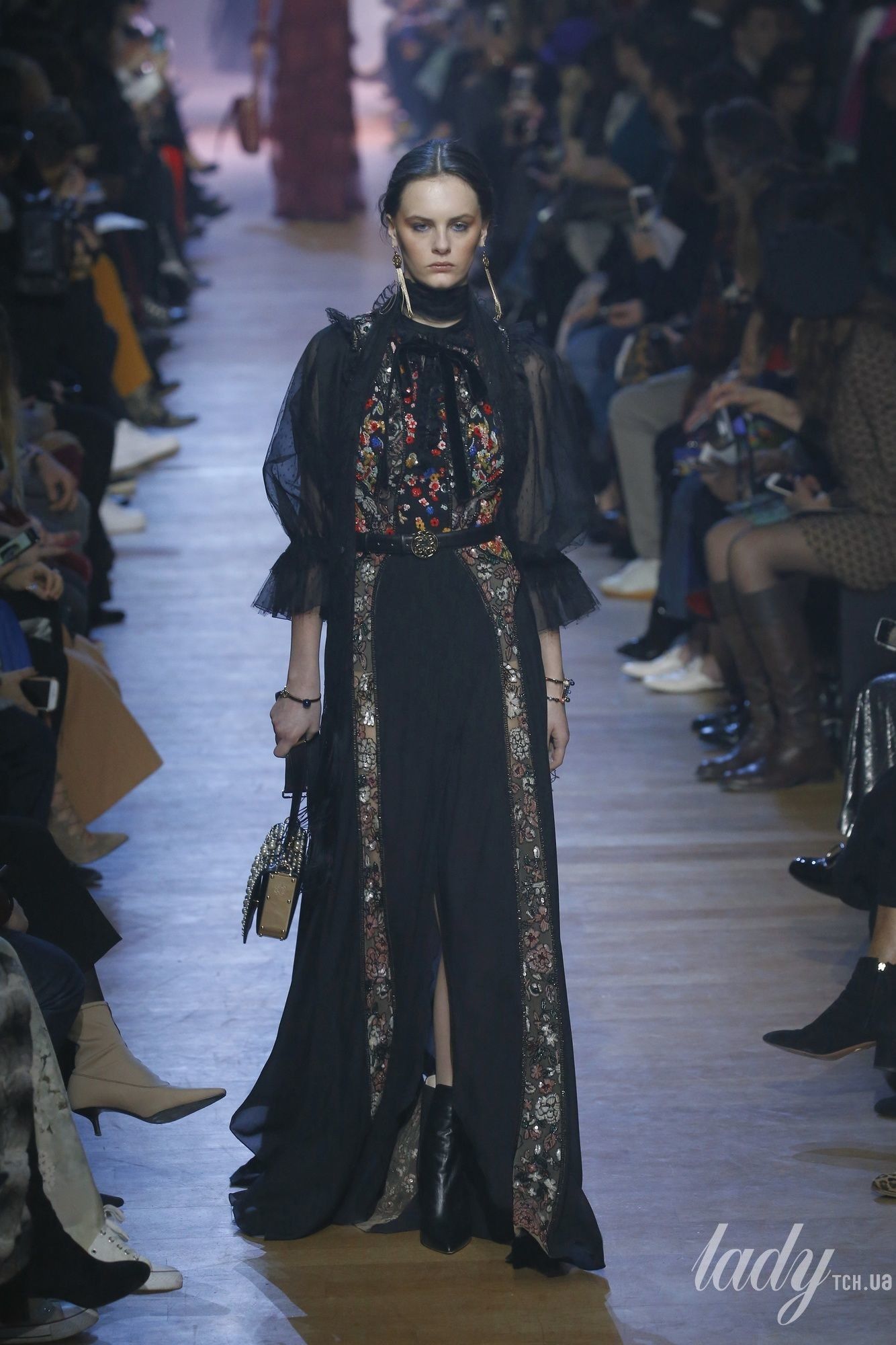 Коллекция Elie Saab прет-а-порте сезона осень-зима 2018-2019_30