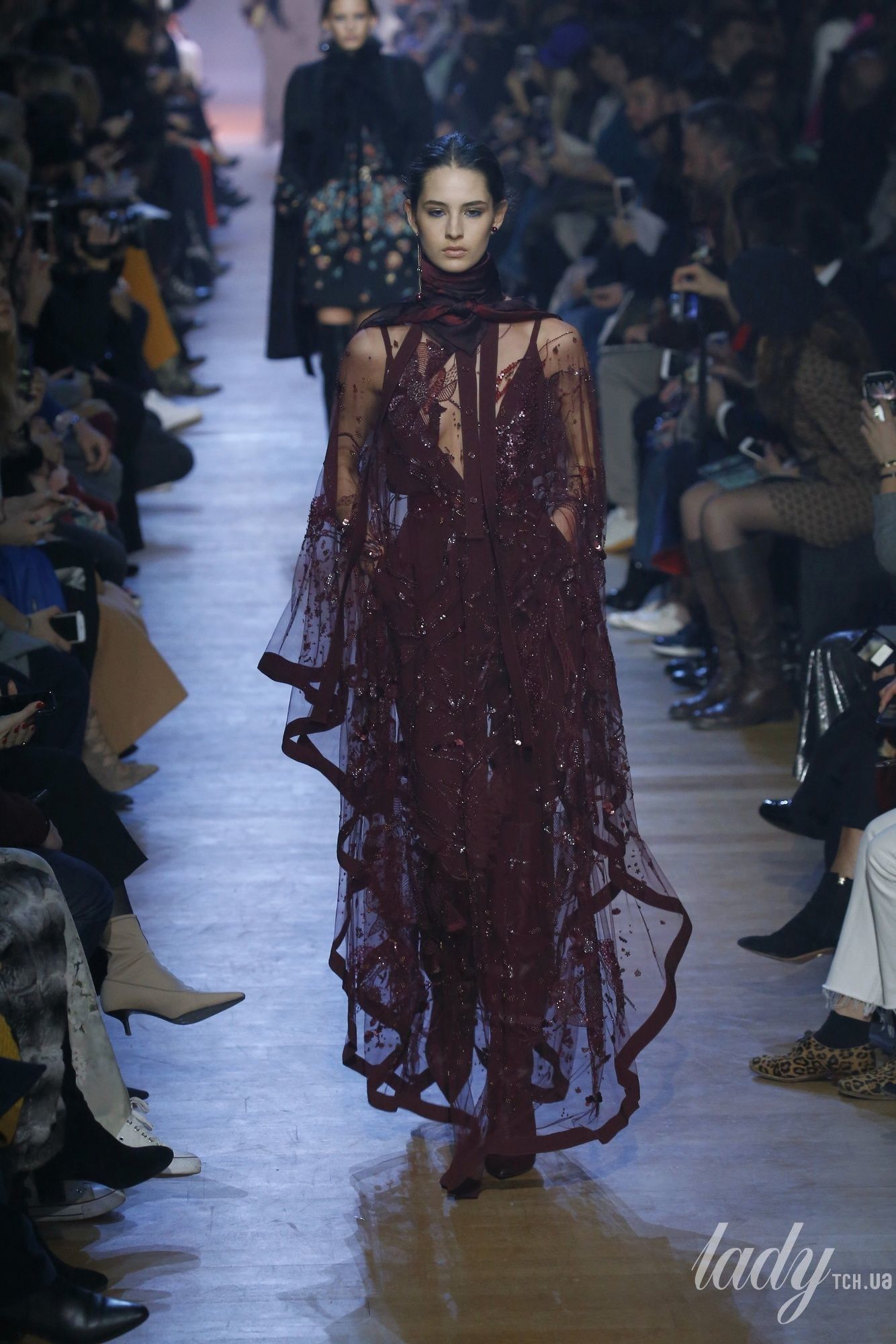 Коллекция Elie Saab прет-а-порте сезона осень-зима 2018-2019_25