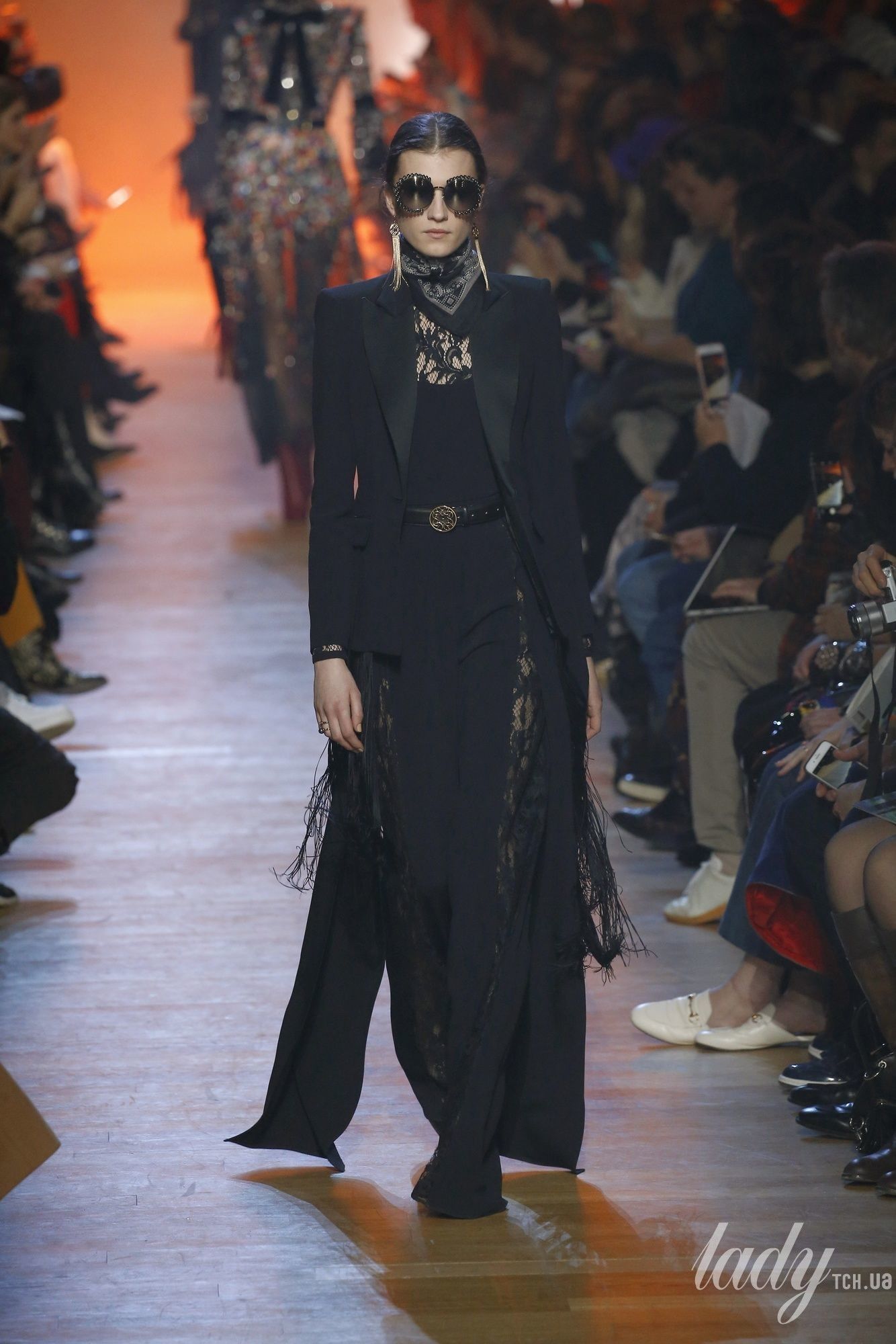 Коллекция Elie Saab прет-а-порте сезона осень-зима 2018-2019_16