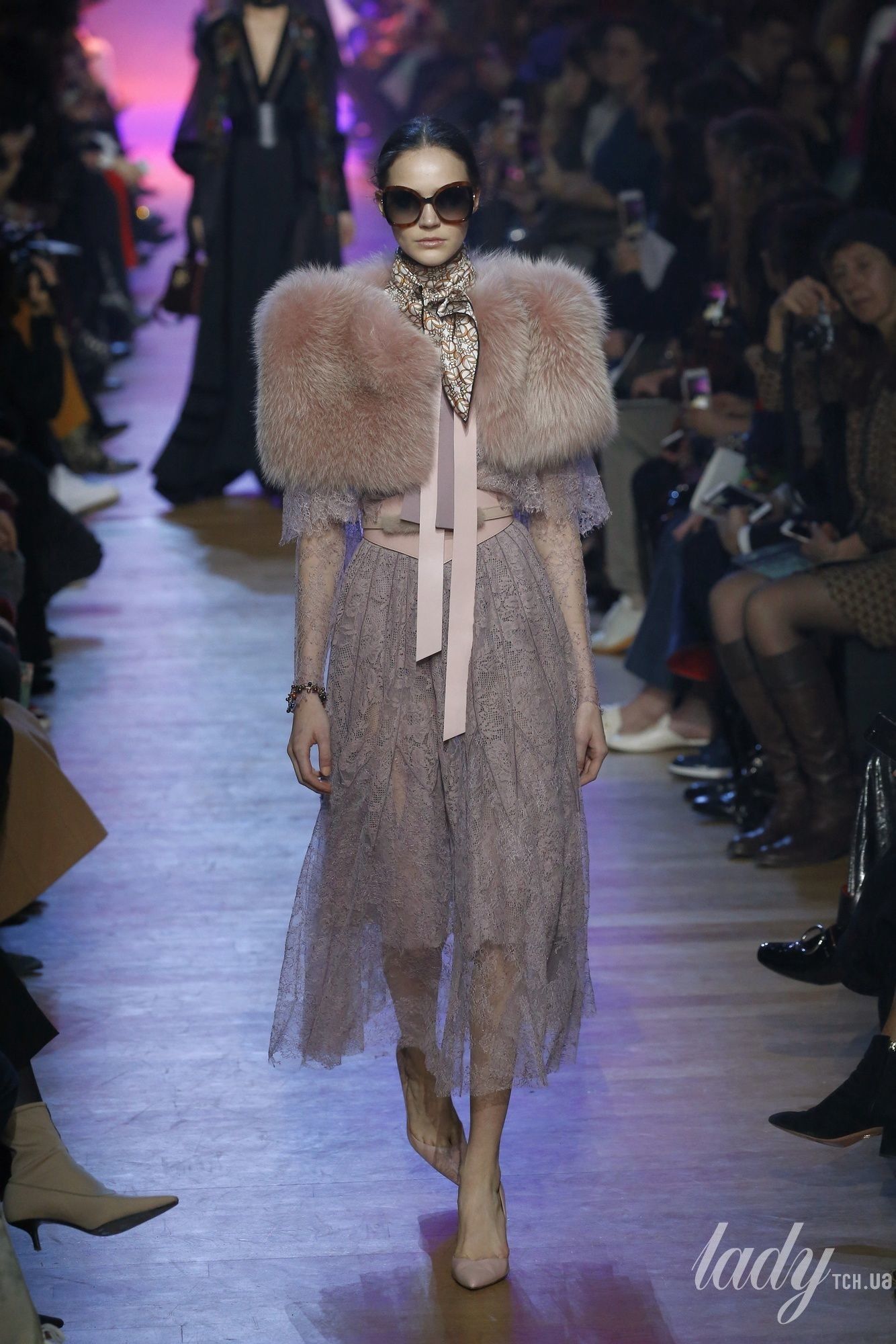 Коллекция Elie Saab прет-а-порте сезона осень-зима 2018-2019_21