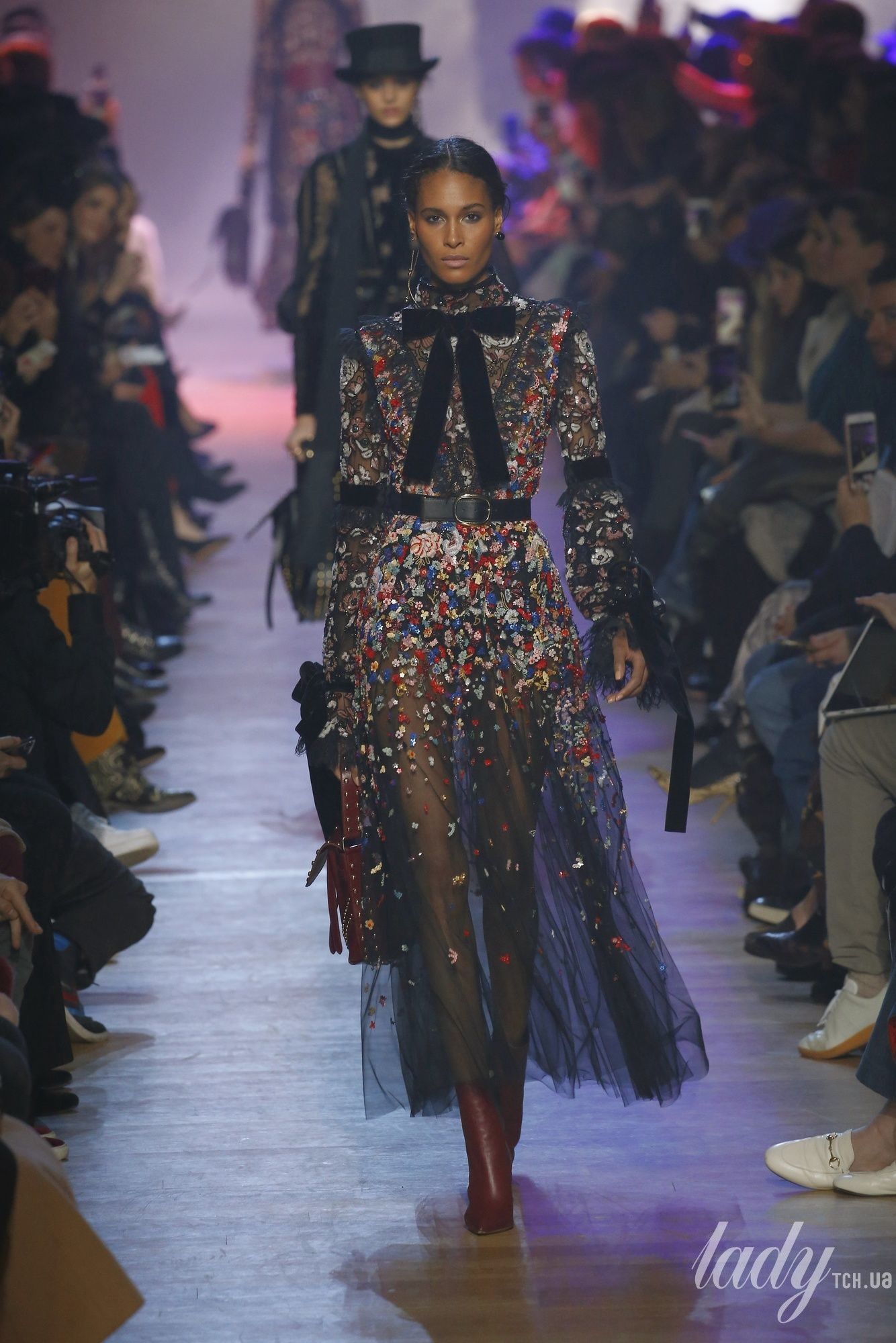 Коллекция Elie Saab прет-а-порте сезона осень-зима 2018-2019_17