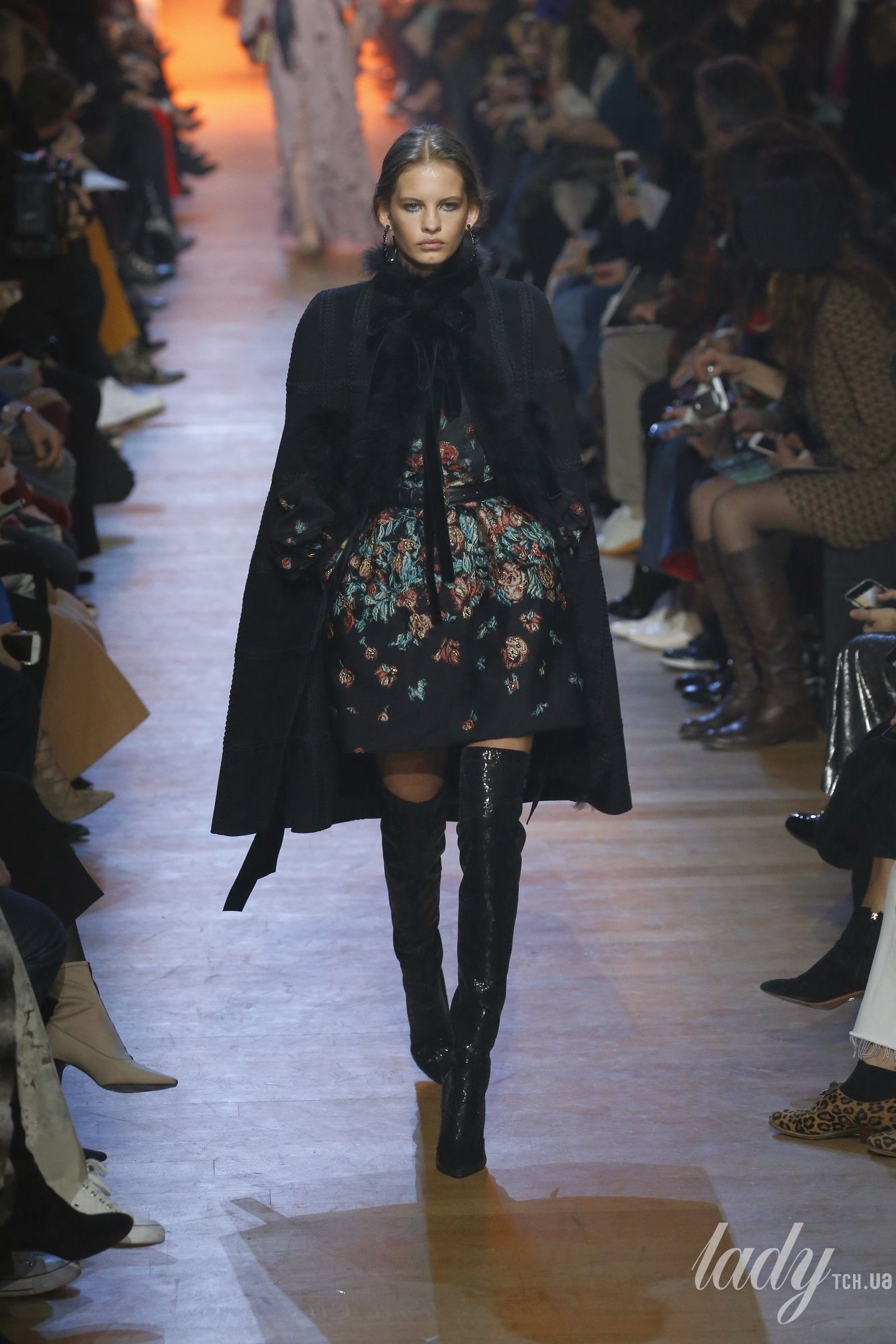 Коллекция Elie Saab прет-а-порте сезона осень-зима 2018-2019_26