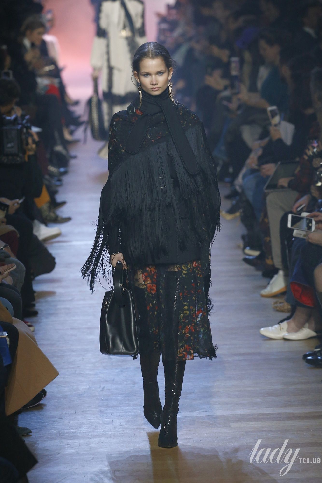Коллекция Elie Saab прет-а-порте сезона осень-зима 2018-2019_11
