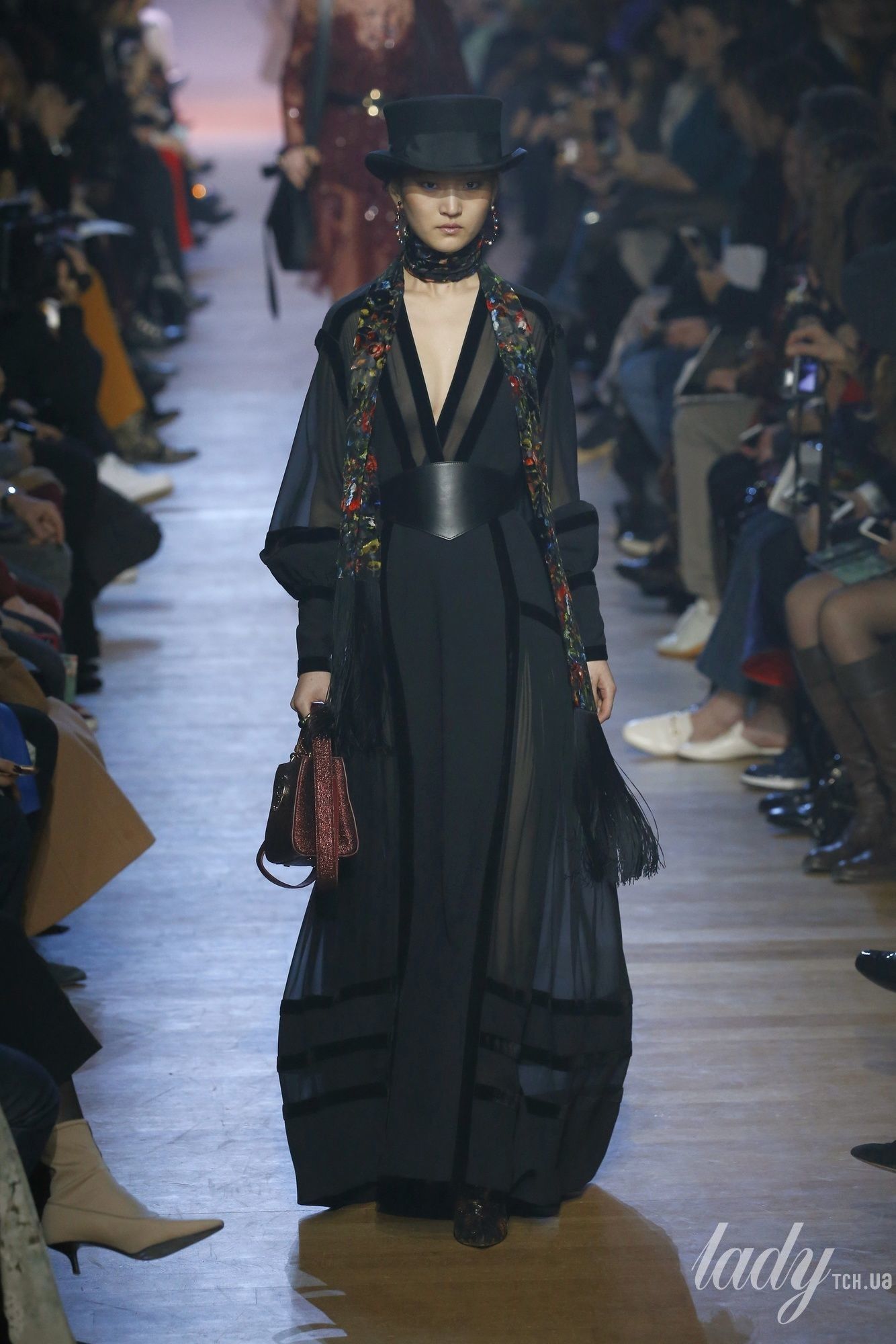 Коллекция Elie Saab прет-а-порте сезона осень-зима 2018-2019_22