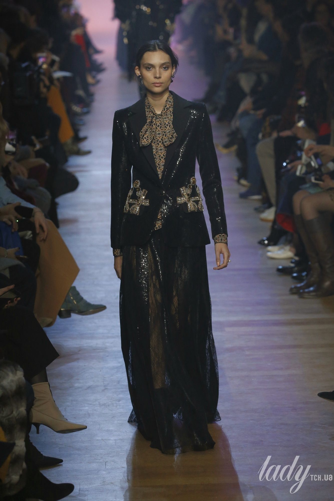 Коллекция Elie Saab прет-а-порте сезона осень-зима 2018-2019_51