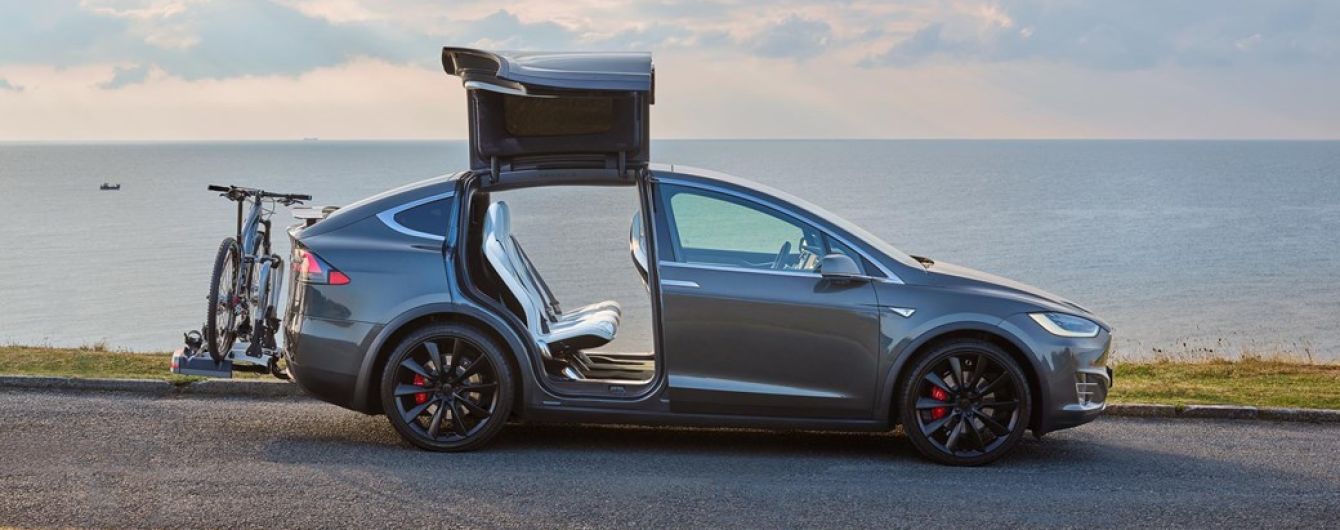 Электромобили Tesla в будут расти в цене ближайшие полтора года