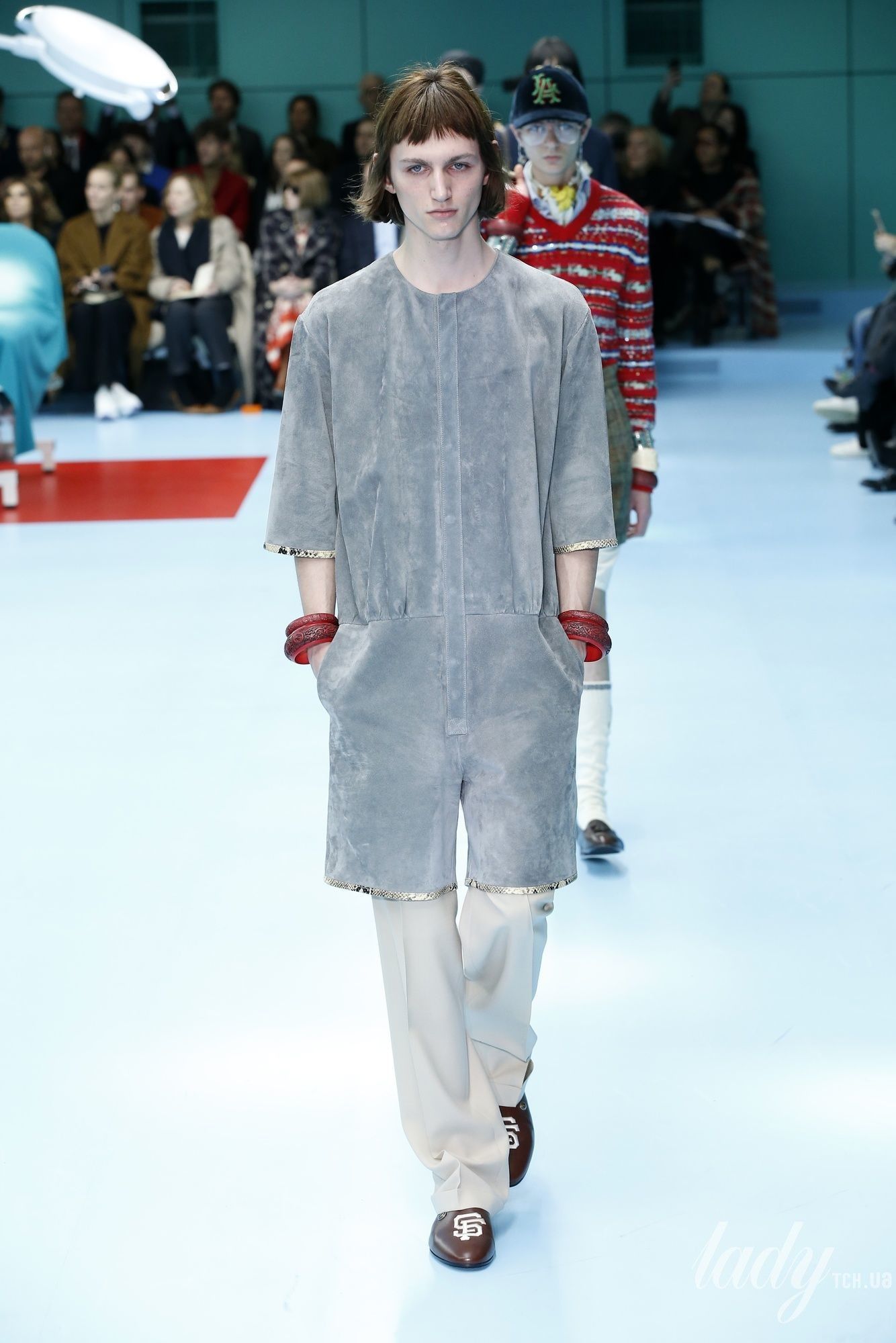 Коллекция Gucci прет-а-порте сезона осень-зима 2018-2019_14