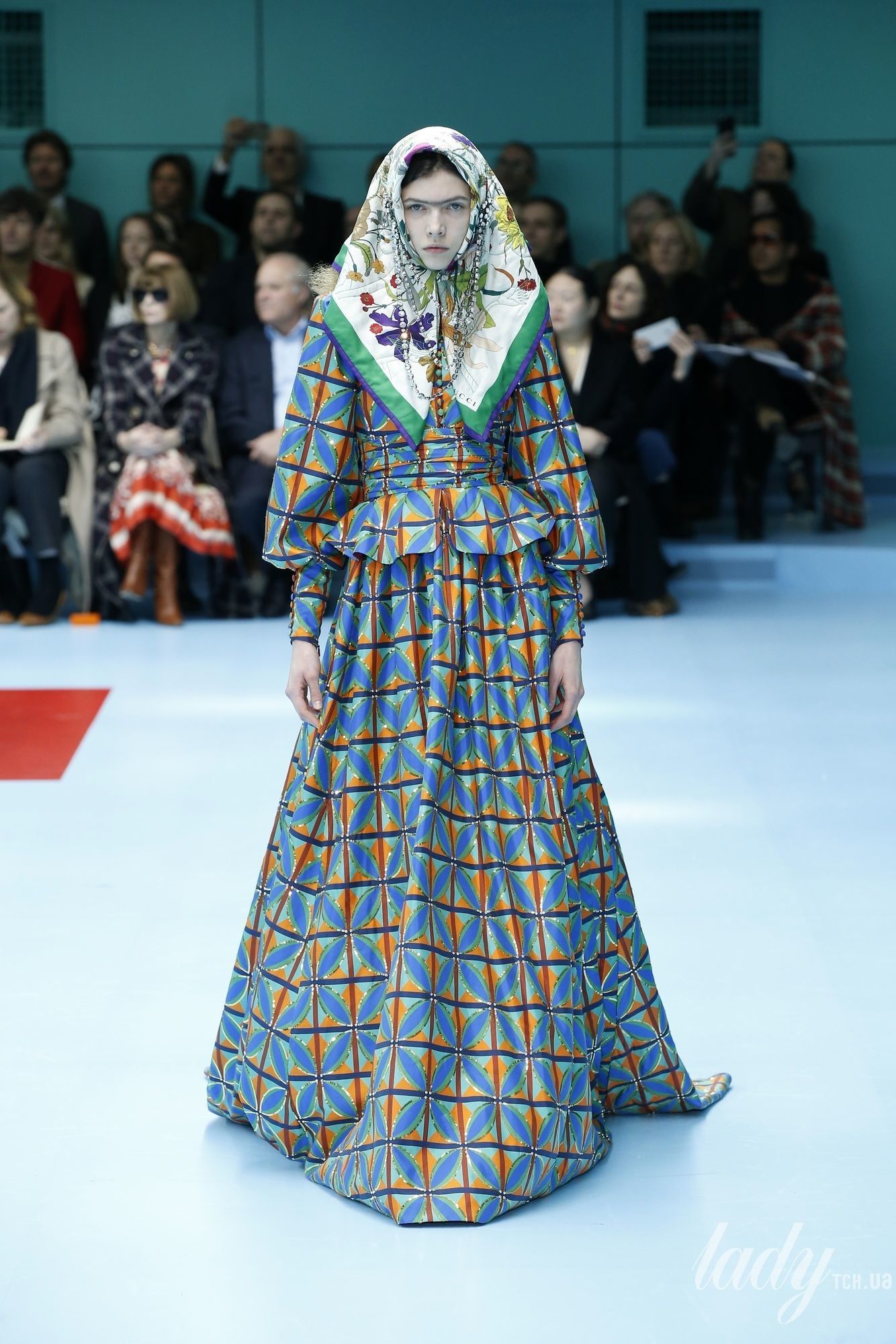 Коллекция Gucci прет-а-порте сезона осень-зима 2018-2019_3
