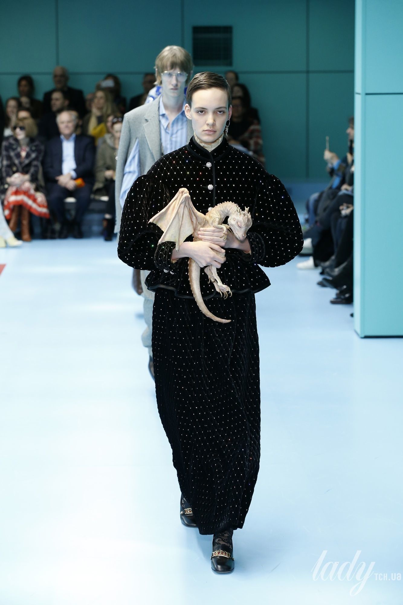 Коллекция Gucci прет-а-порте сезона осень-зима 2018-2019_41