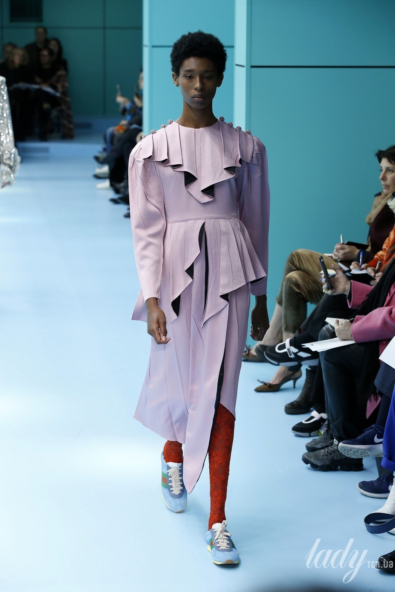 Коллекция Gucci прет-а-порте сезона осень-зима 2018-2019_29