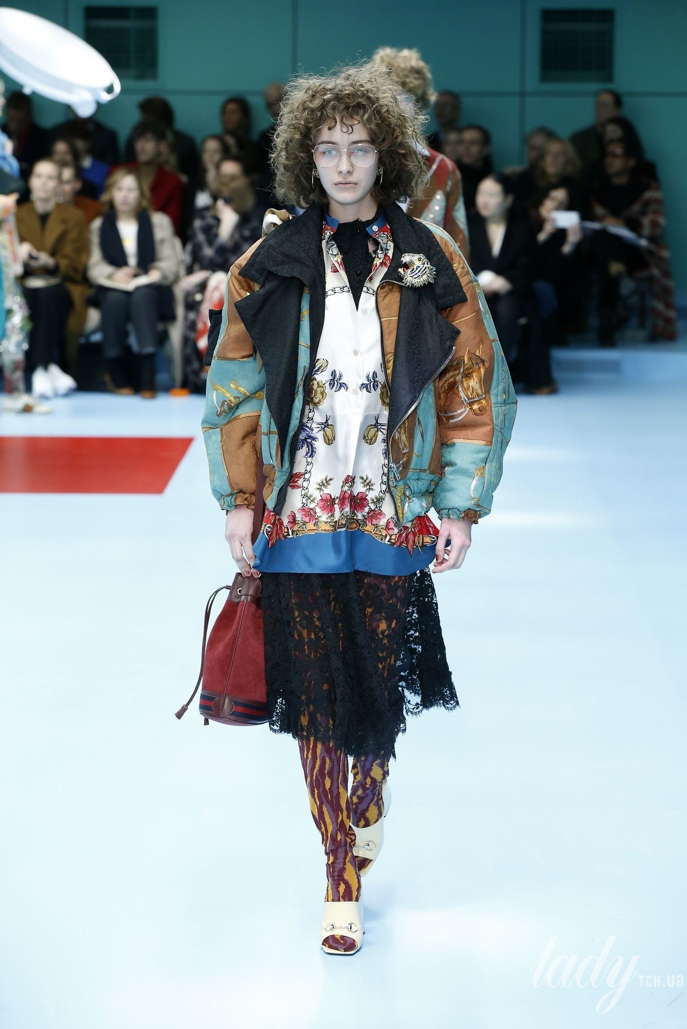 Коллекция Gucci прет-а-порте сезона осень-зима 2018-2019_32