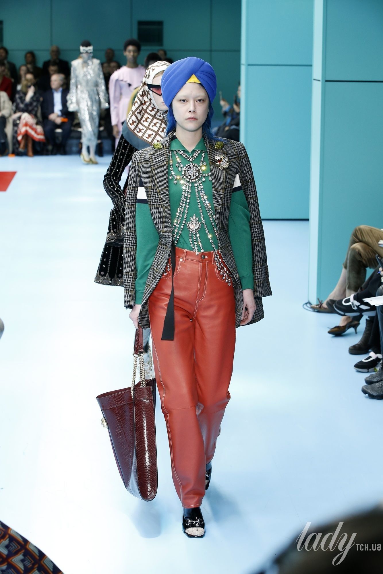 Коллекция Gucci прет-а-порте сезона осень-зима 2018-2019_26