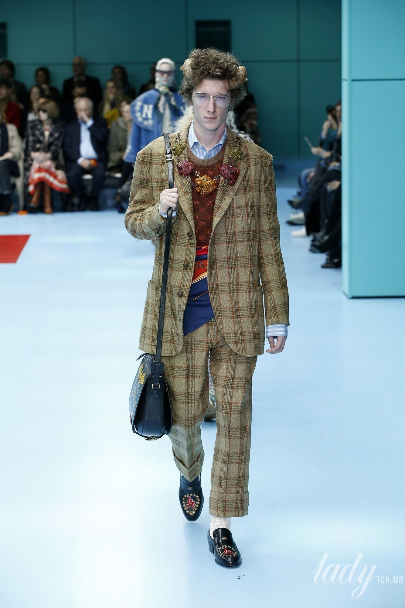 Коллекция Gucci прет-а-порте сезона осень-зима 2018-2019_66