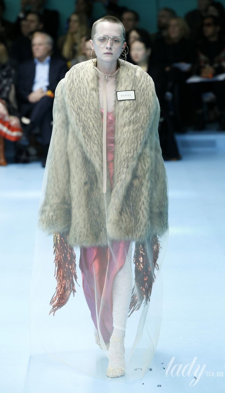 Коллекция Gucci осень-зима 2019 года: показ мод изображения Коллекция Gucci осень-зима 2019 года: показ мод изоражения