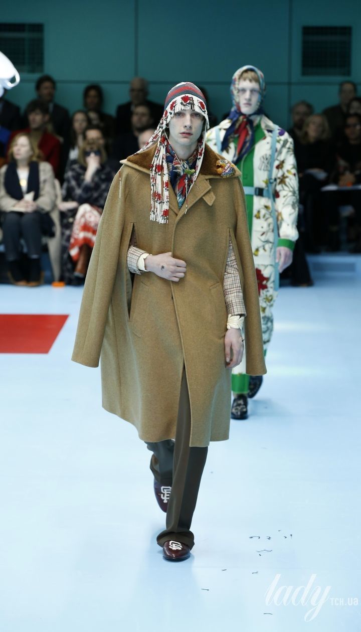 Коллекция Gucci осень-зима 2019 года: показ мод новые фото Коллекция Gucci осень-зима 2019 года: показ мод новые фото