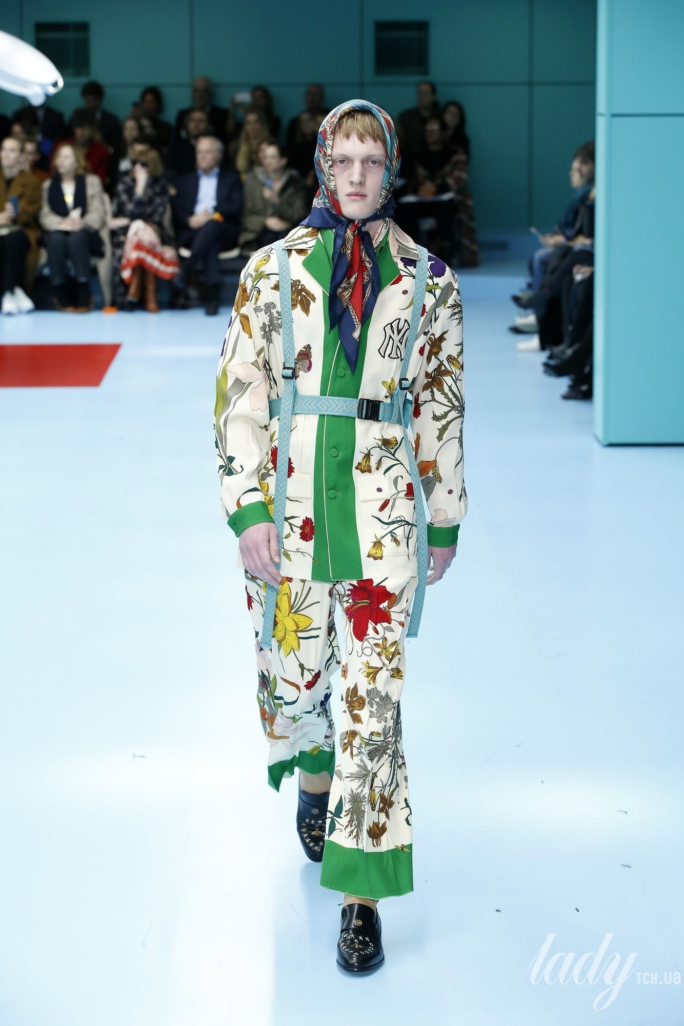 Коллекция Gucci прет-а-порте сезона осень-зима 2018-2019_87