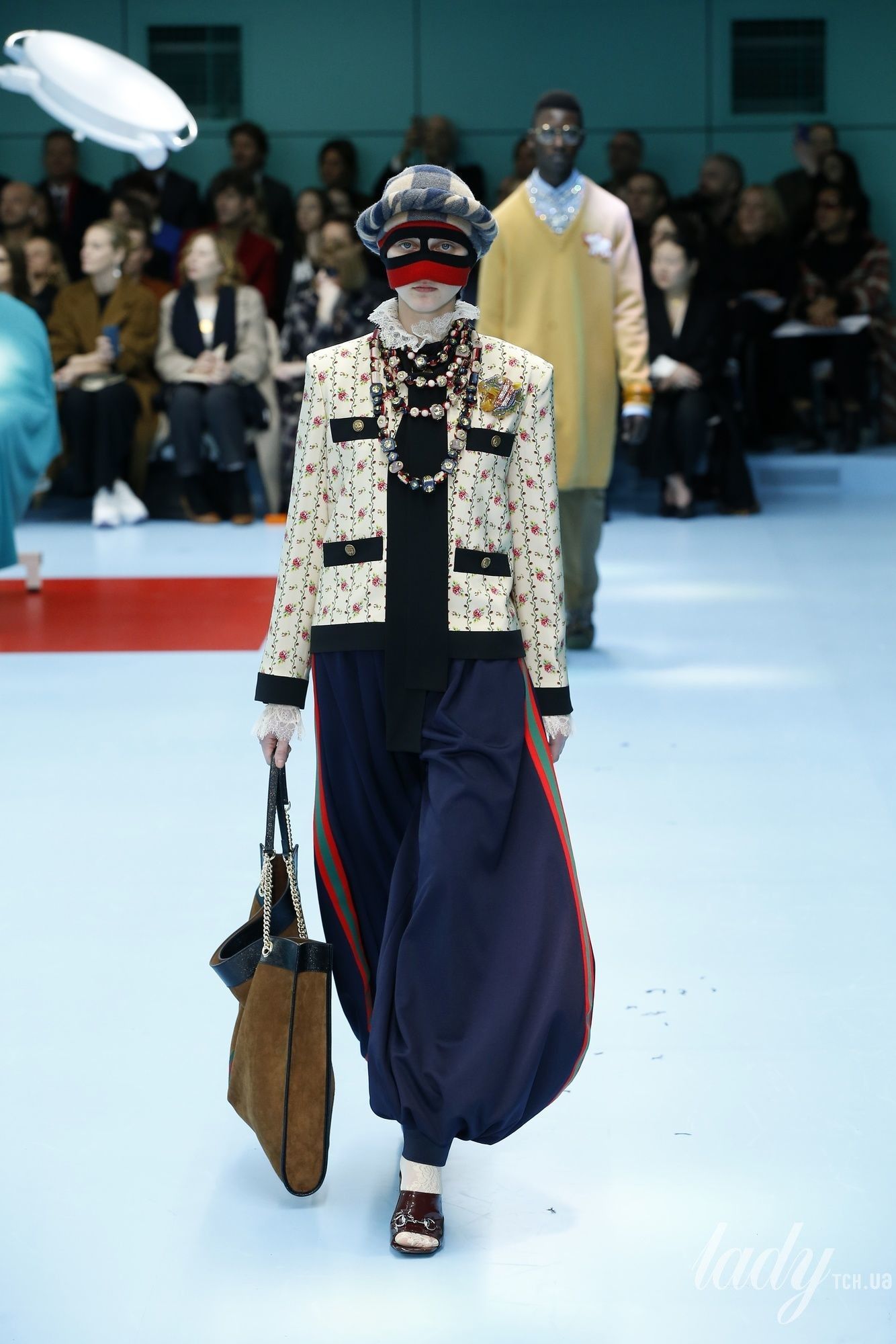 Коллекция Gucci прет-а-порте сезона осень-зима 2018-2019_84